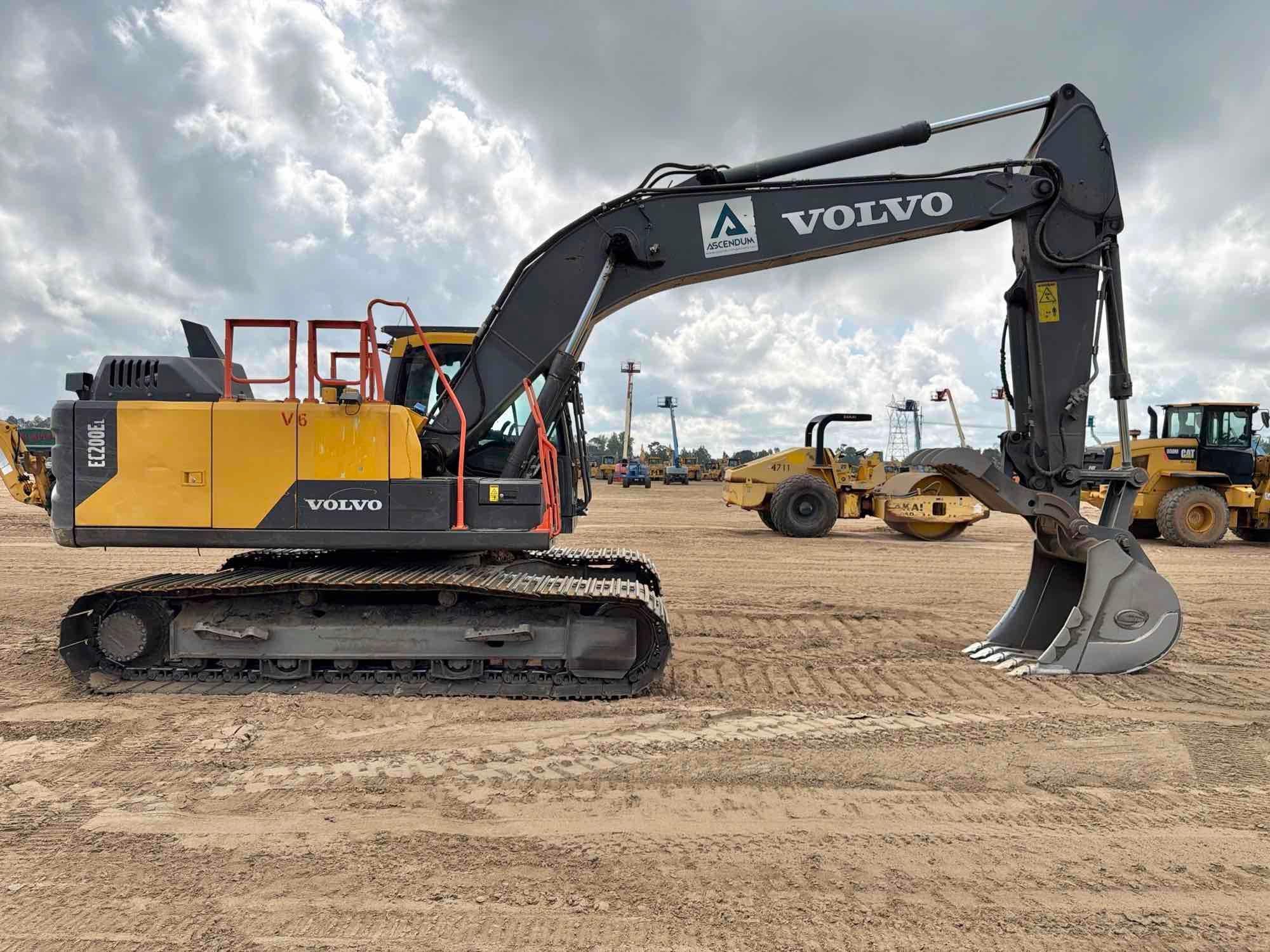 2023 Volvo EC200
