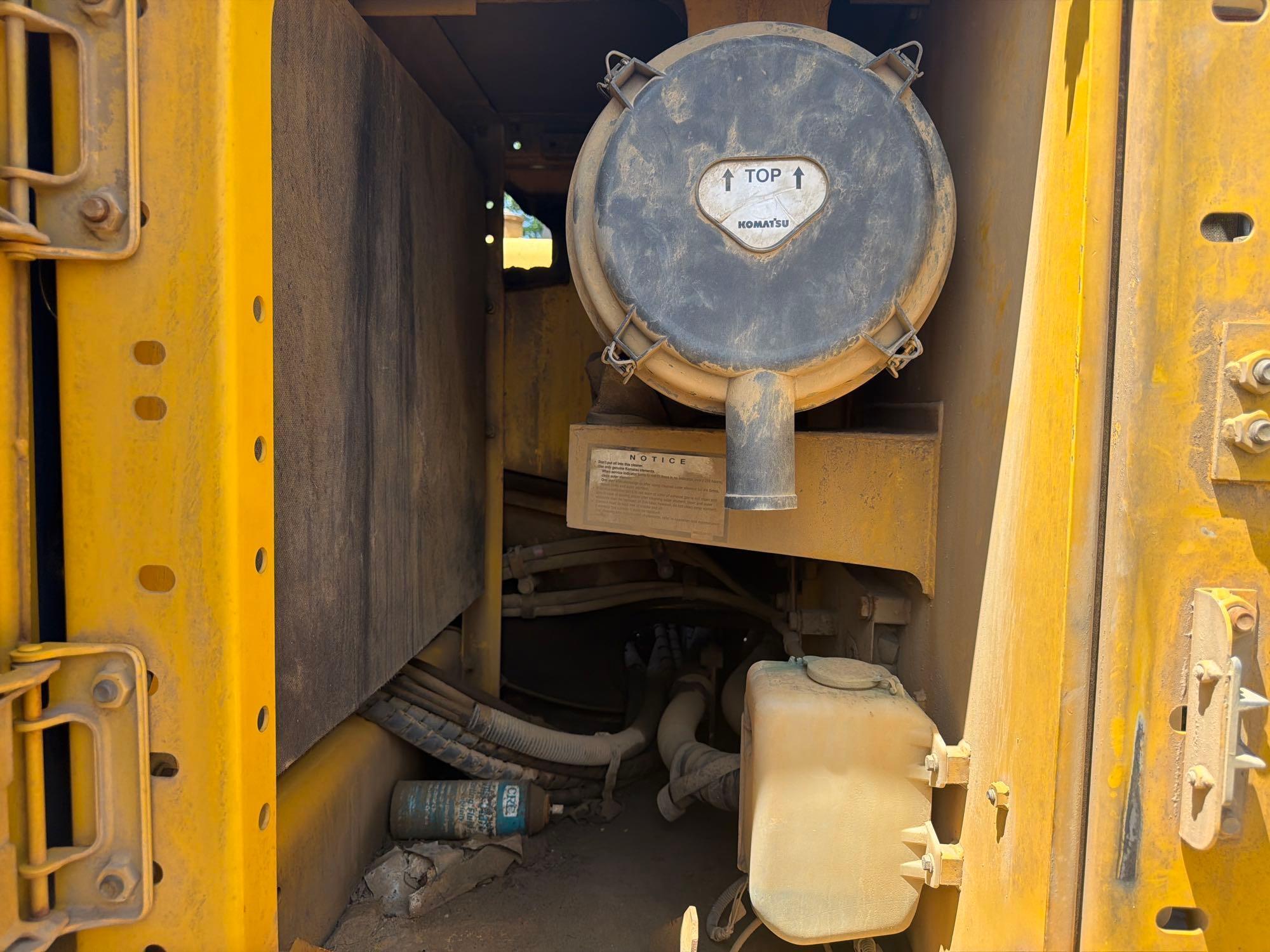 2006 Komatsu PC220LC-8