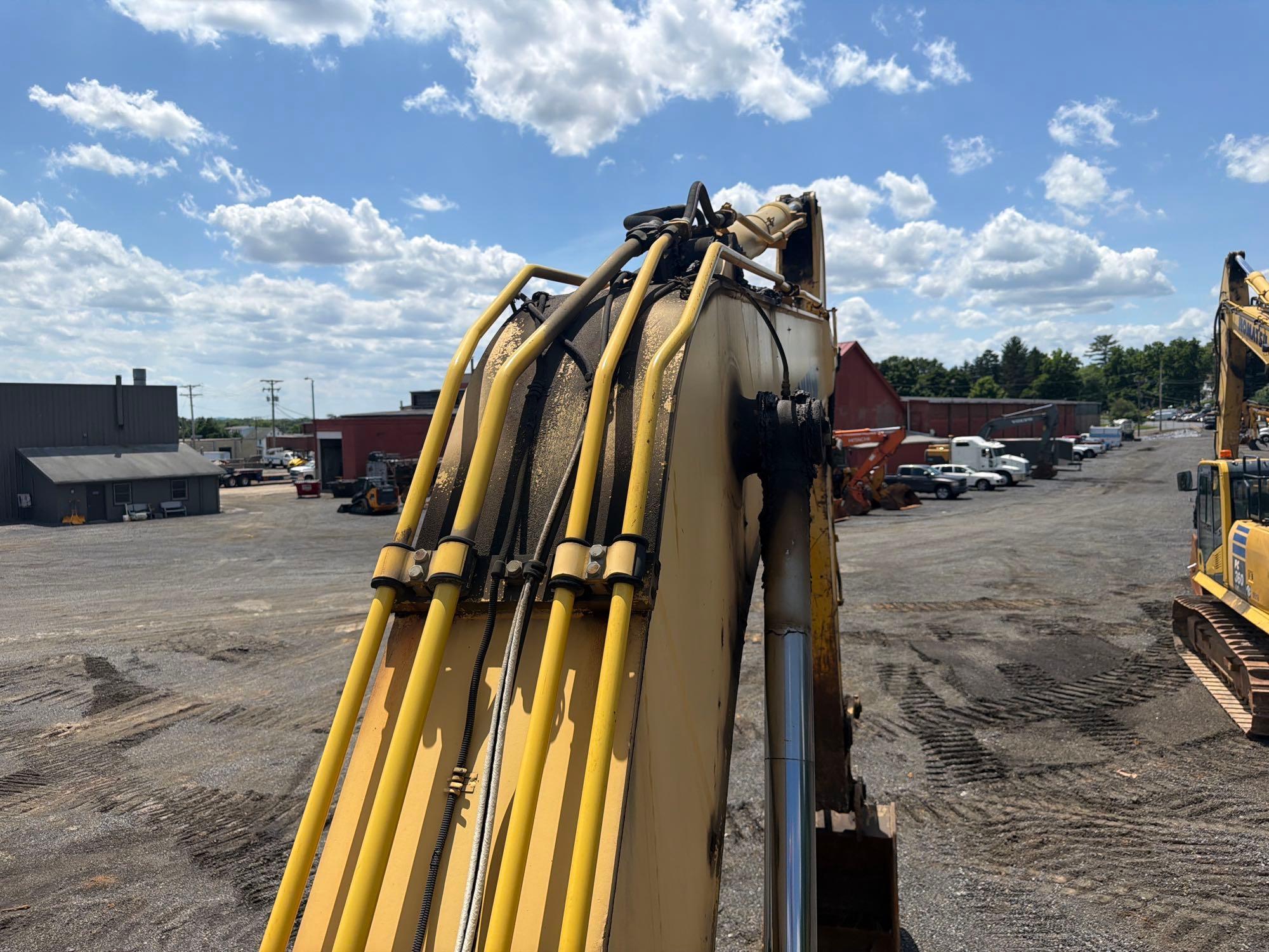 2006 Komatsu PC220LC-8