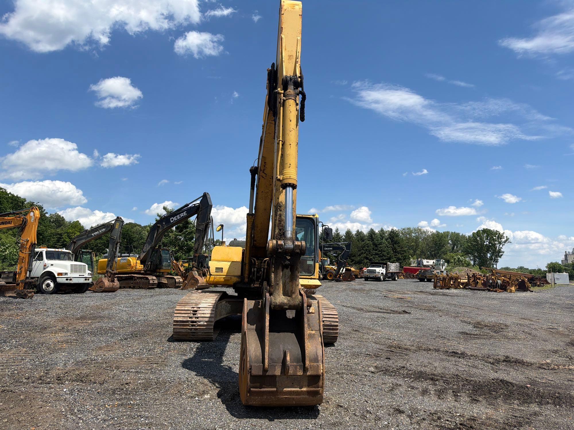 2006 Komatsu PC220LC-8