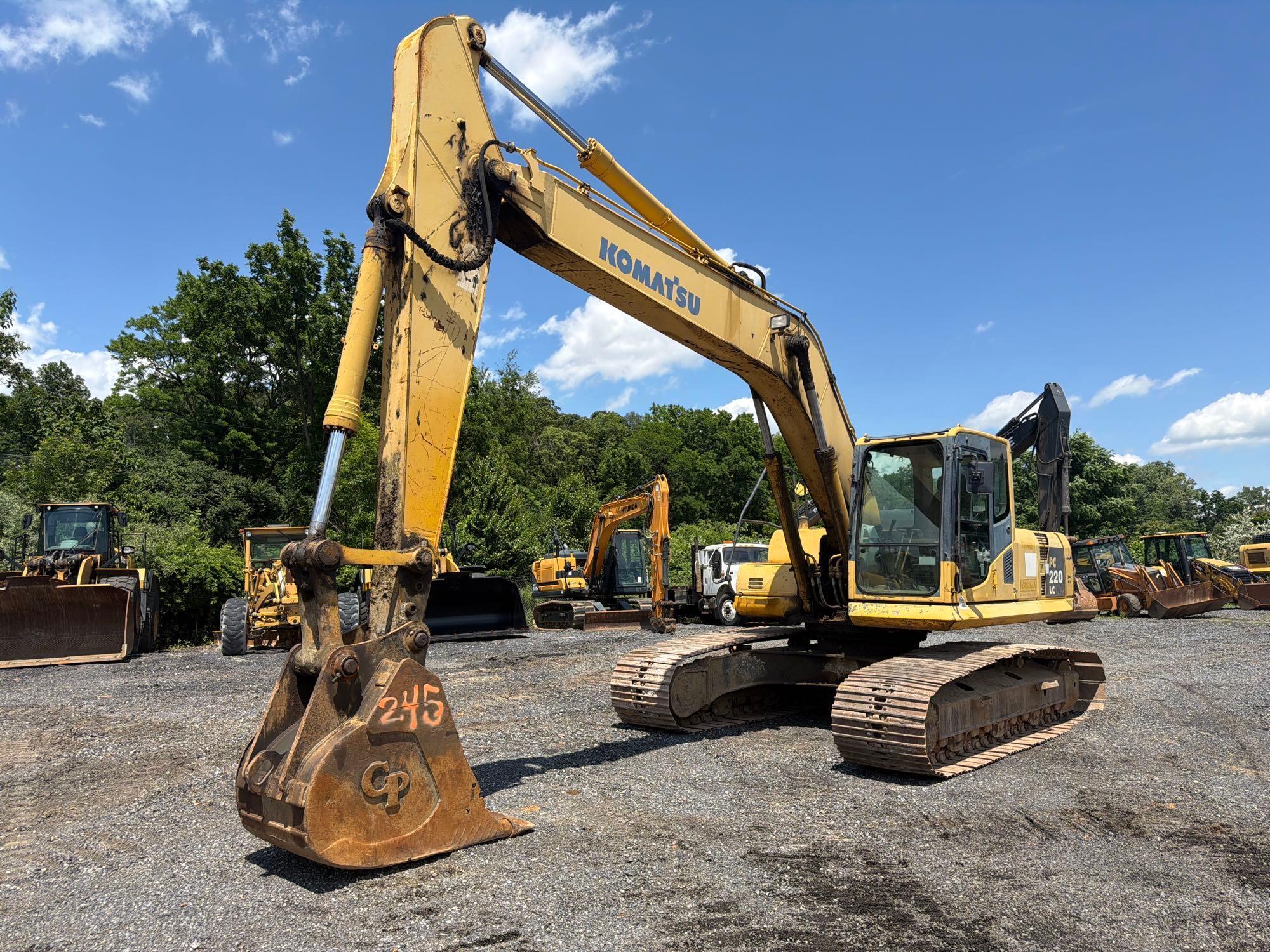 2006 Komatsu PC220LC-8