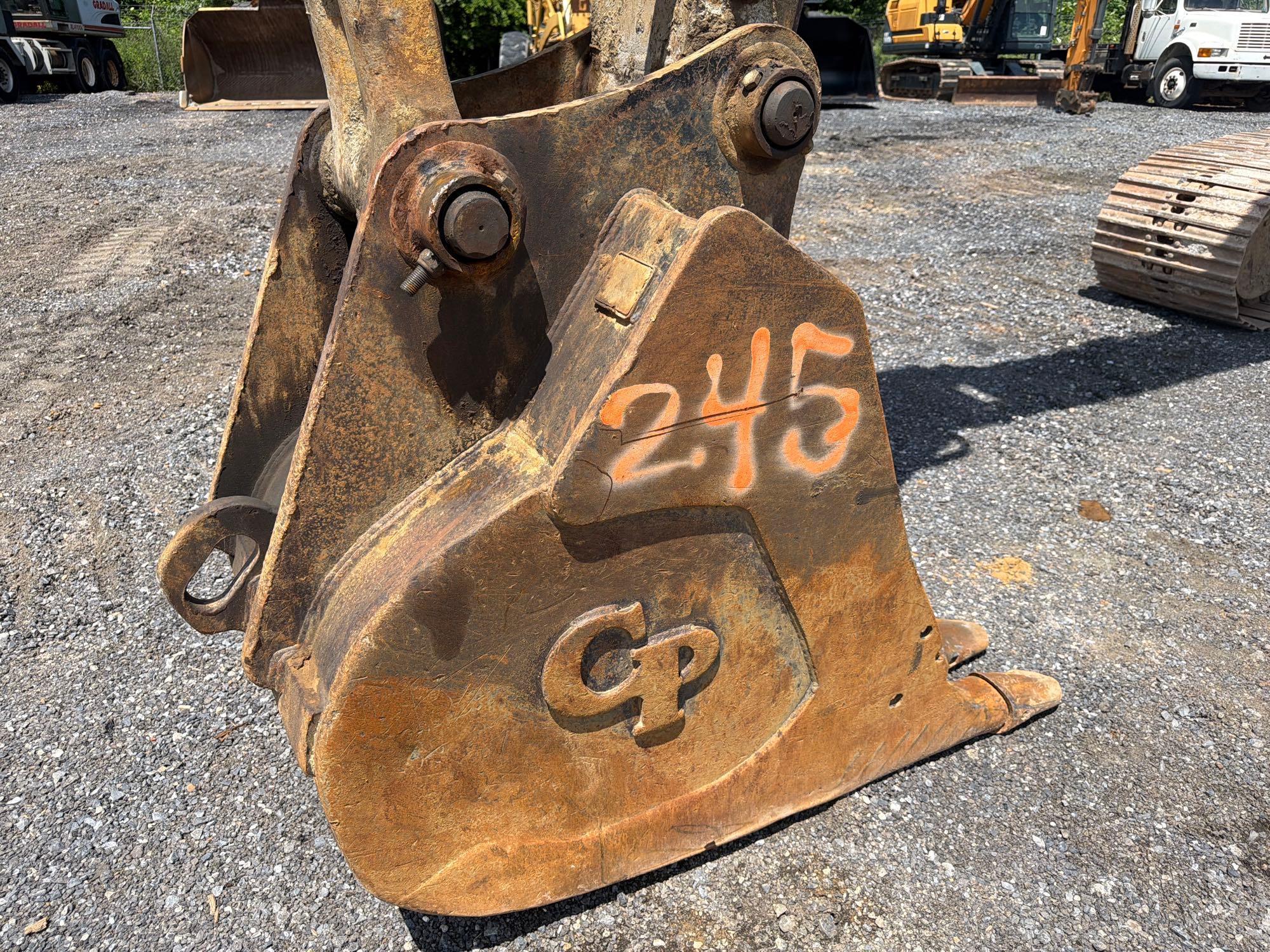 2006 Komatsu PC220LC-8