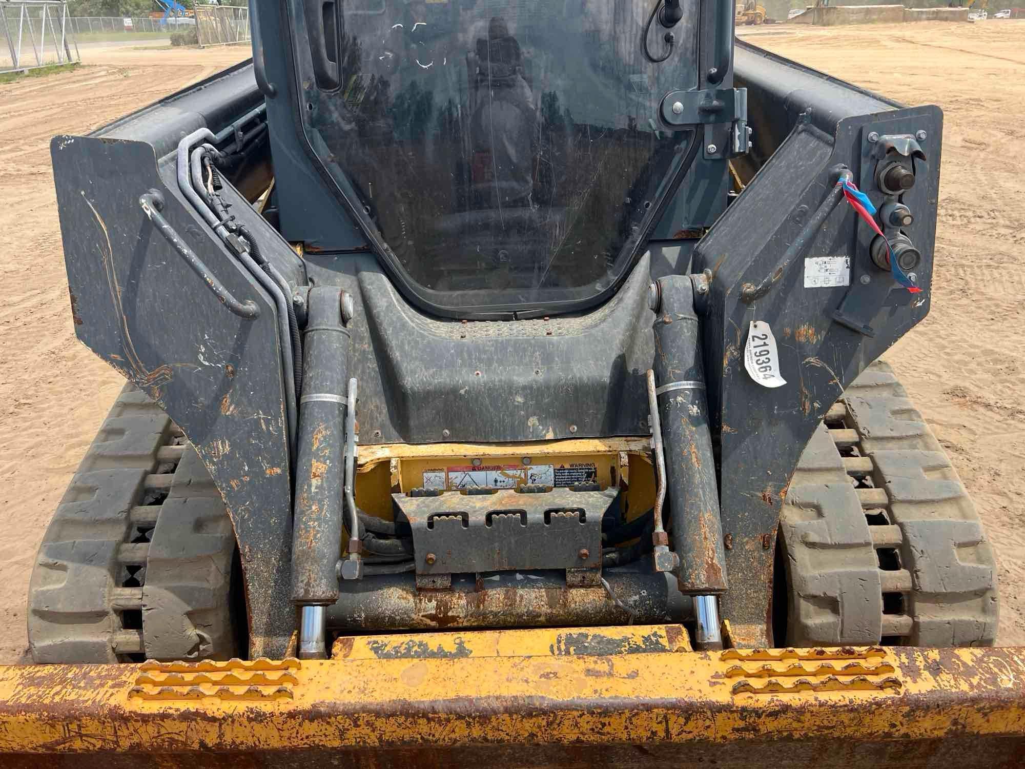 2015 John Deere 323E