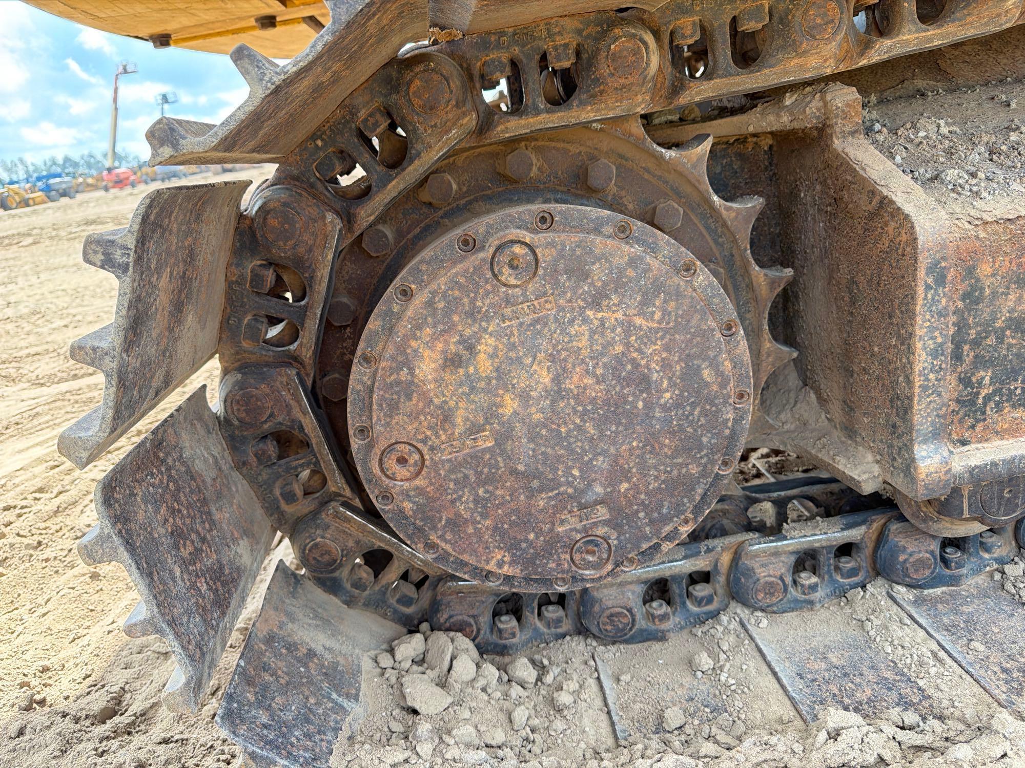 2006 John Deere 160C LC