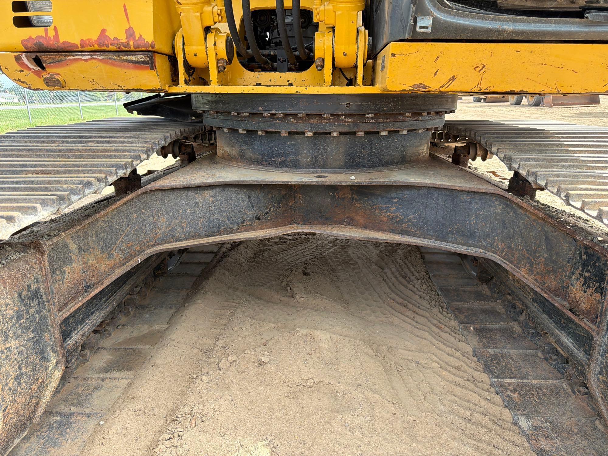 2006 John Deere 160C LC