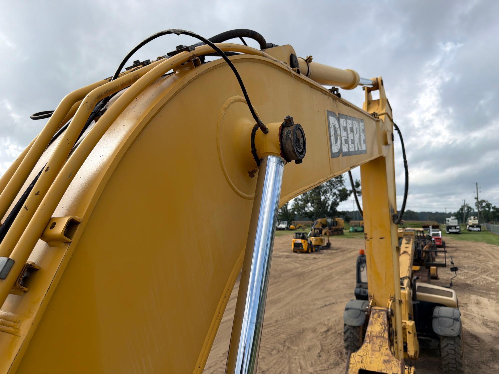 2006 John Deere 160C LC