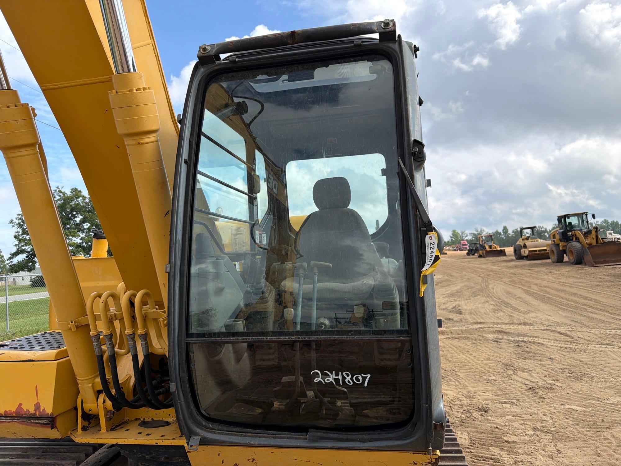 2006 John Deere 160C LC
