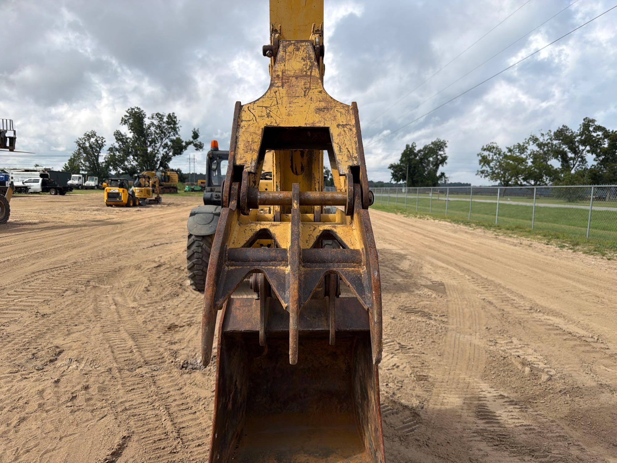 2006 John Deere 160C LC