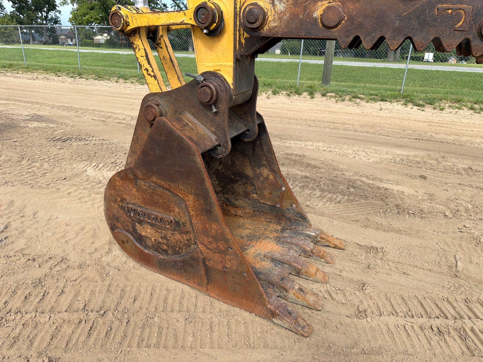 2006 John Deere 160C LC