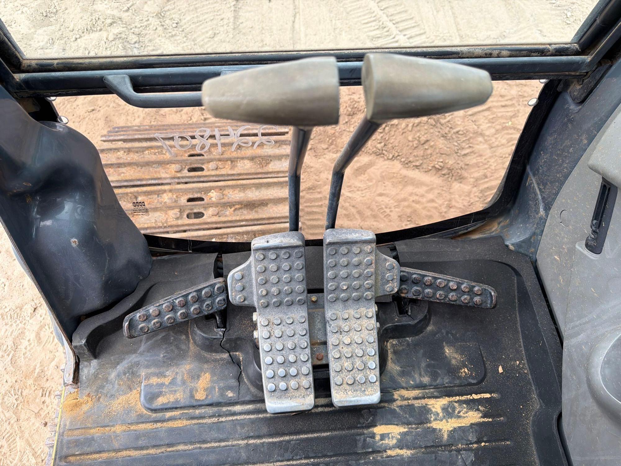 2006 John Deere 160C LC