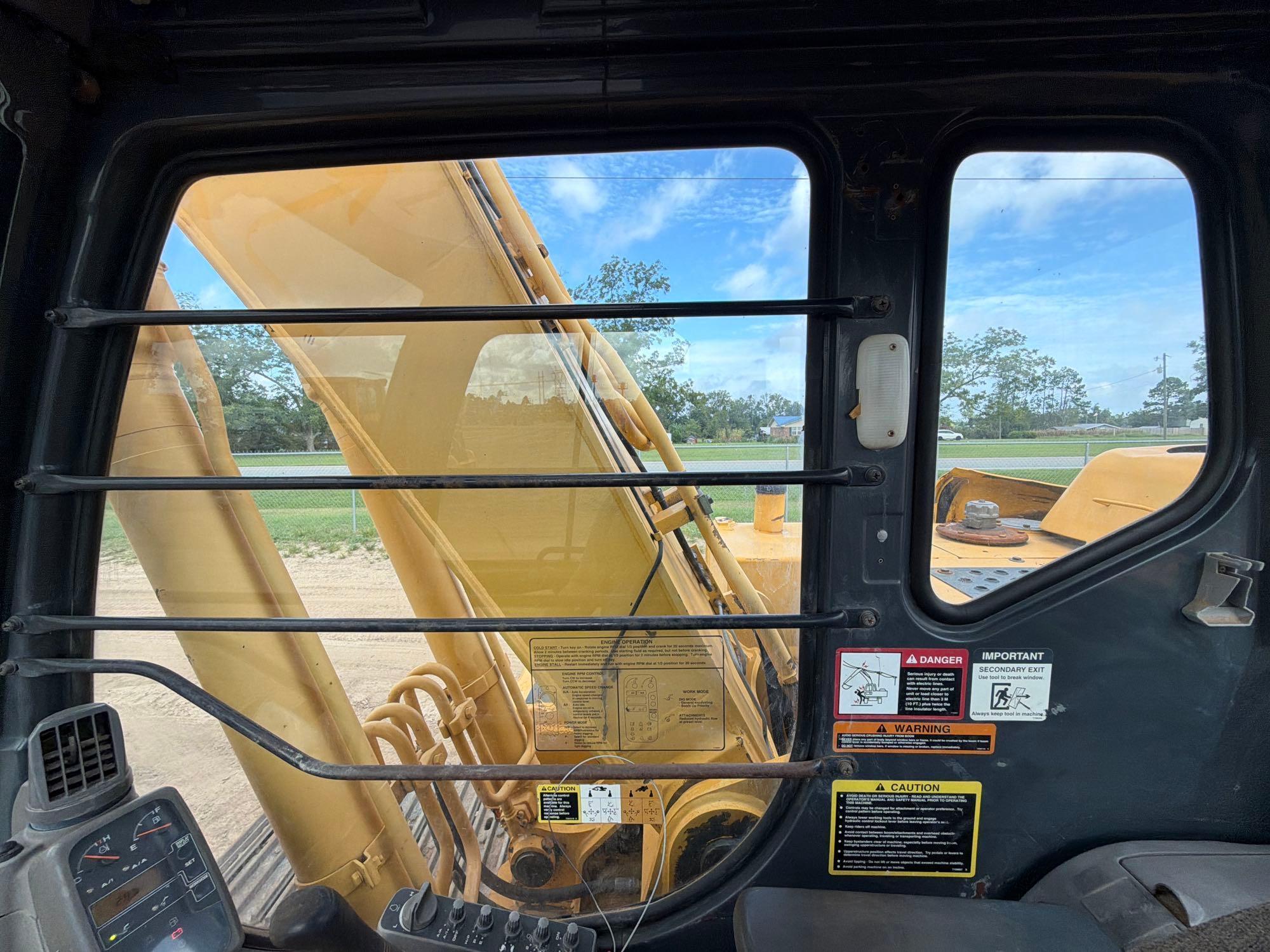 2006 John Deere 160C LC