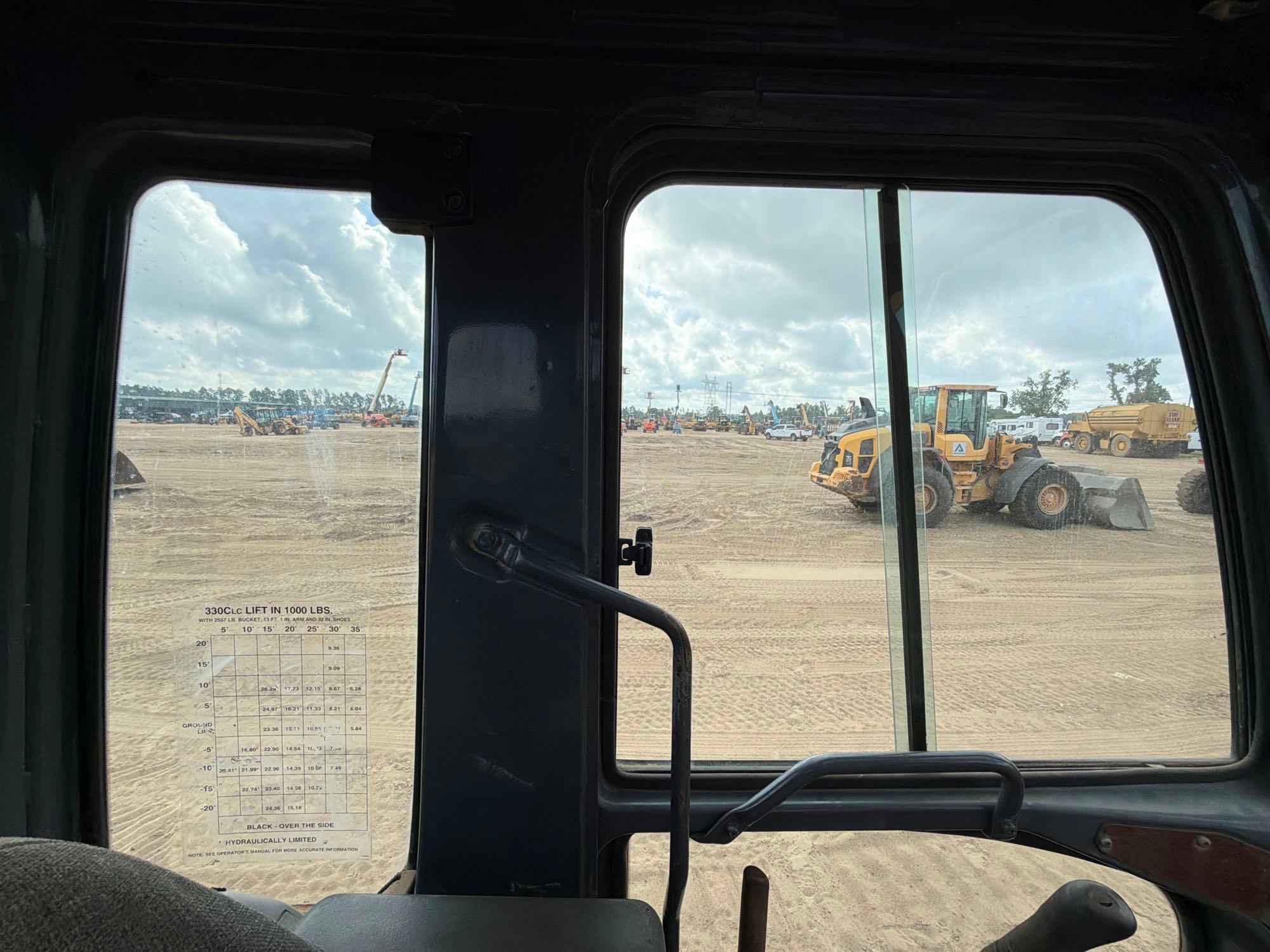 2006 John Deere 160C LC