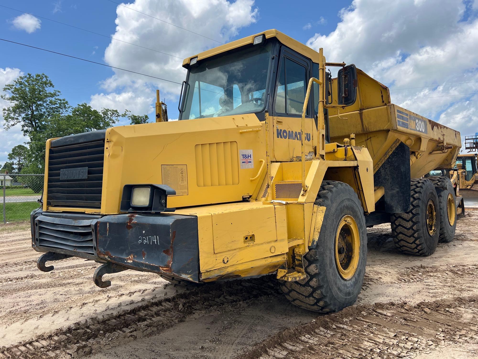 2005 Komatsu HM300-1