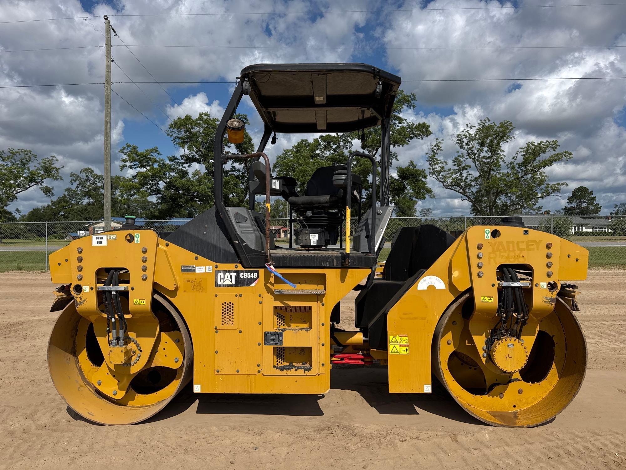  Caterpillar CB54B