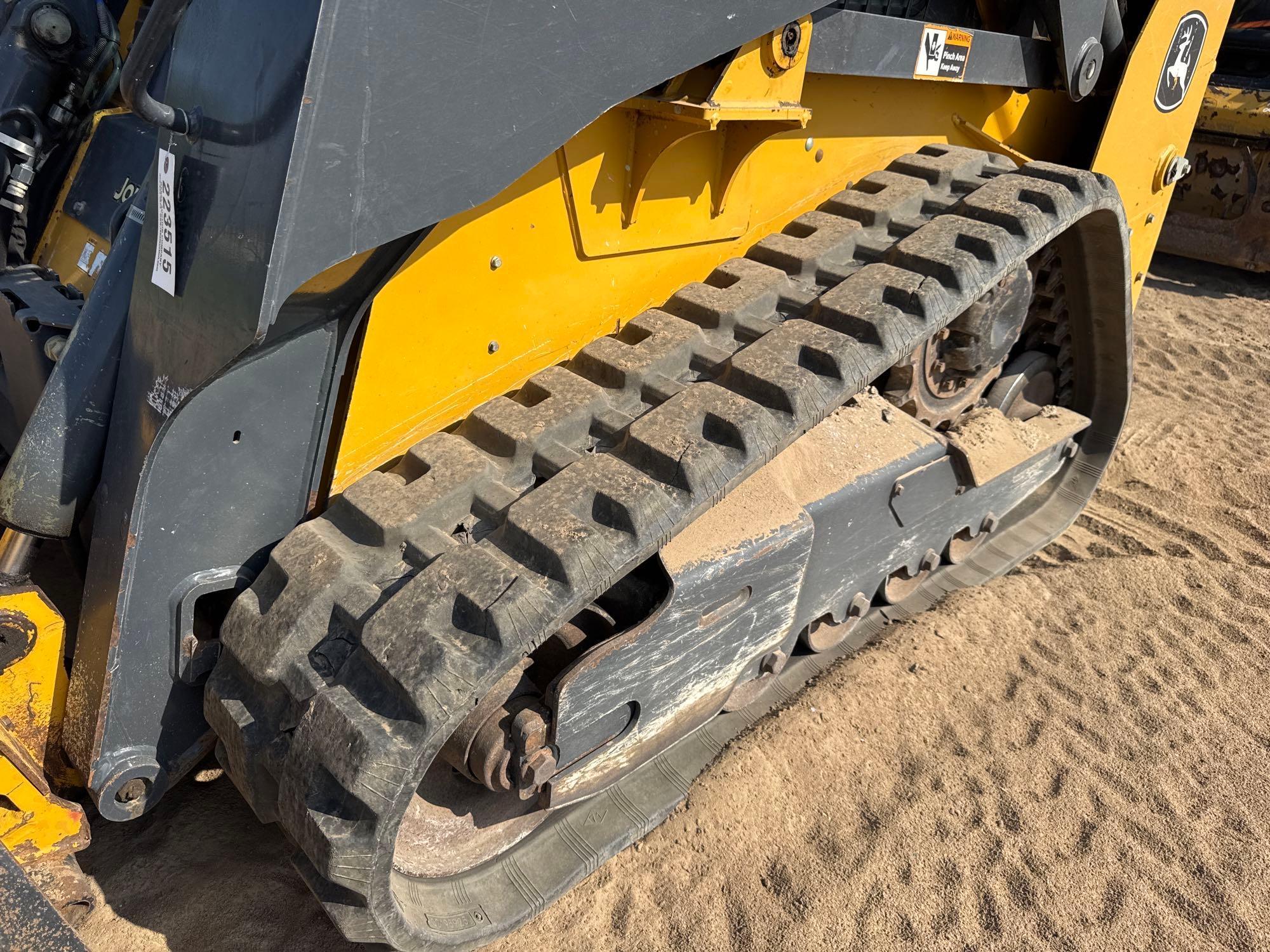 2019 John Deere 317G