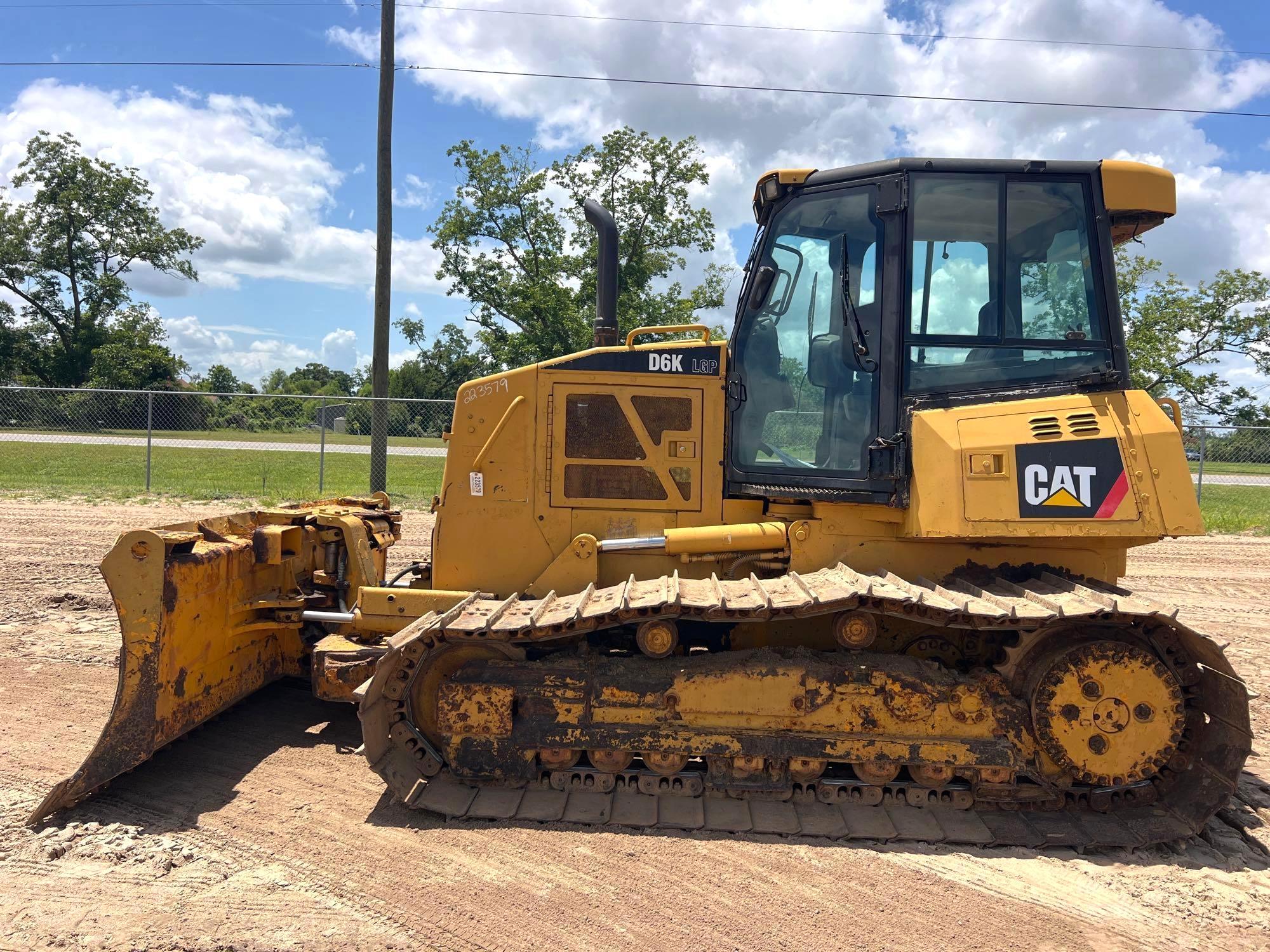 Photo of a 2010 Caterpillar D6K LGP