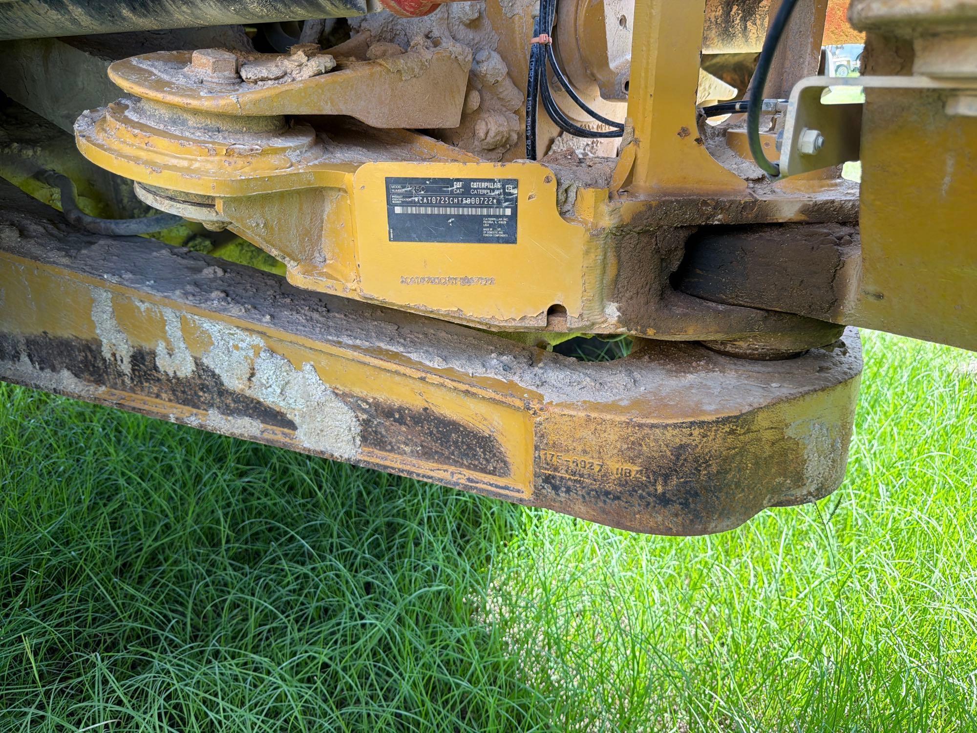 2016 Caterpillar 725C