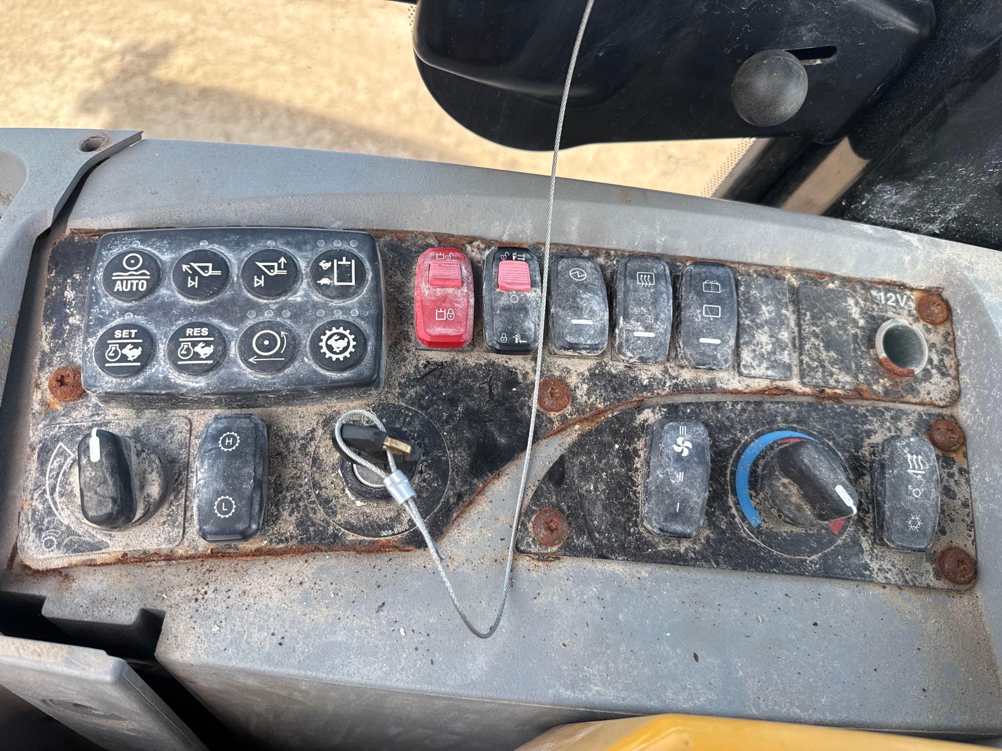 2021 Caterpillar 906
