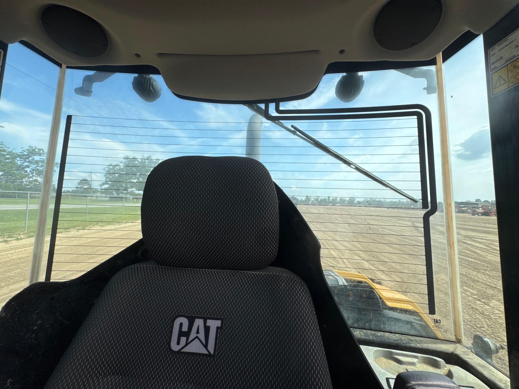 2021 Caterpillar 906