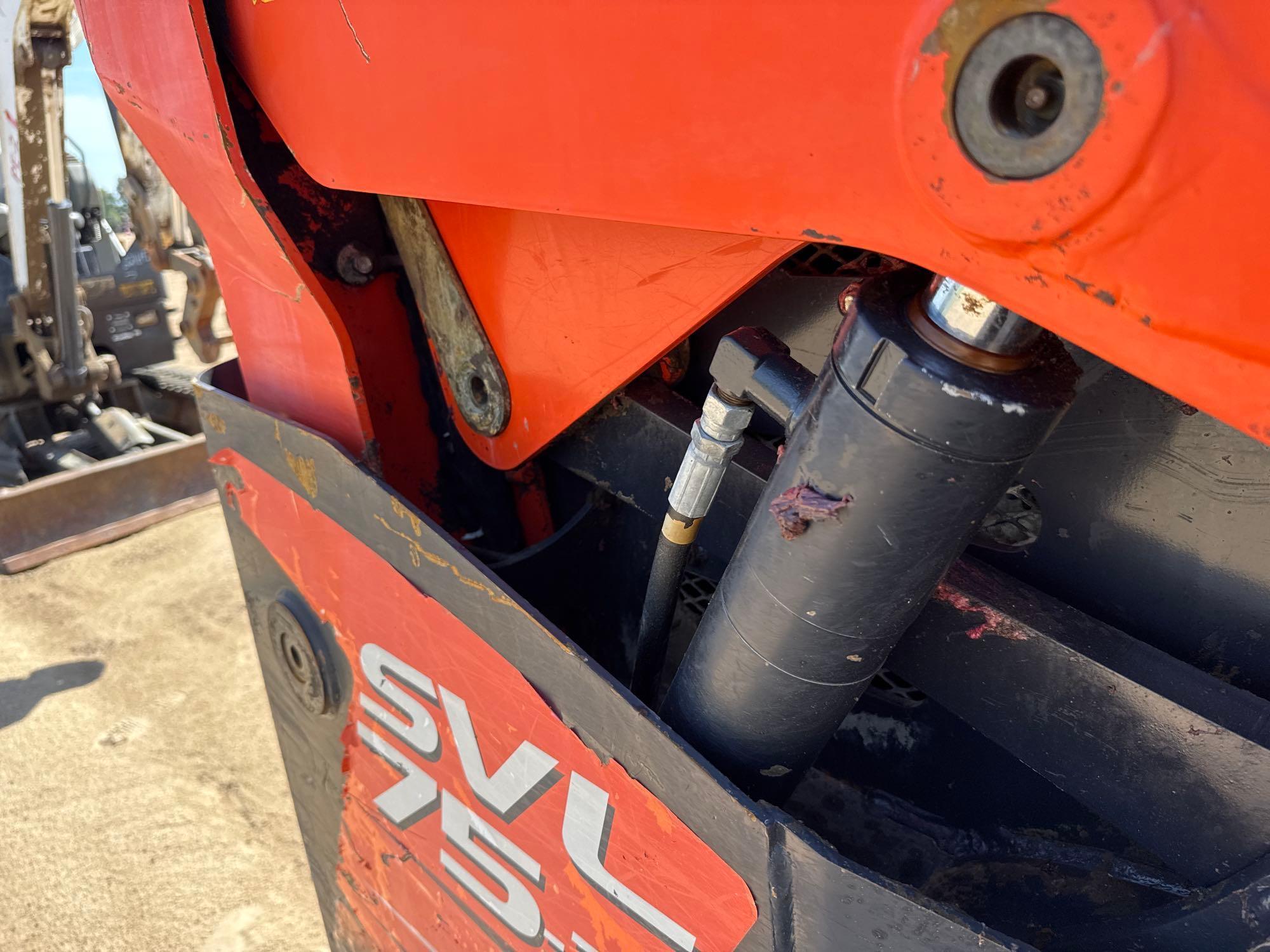 2014 Kubota SVL75-2