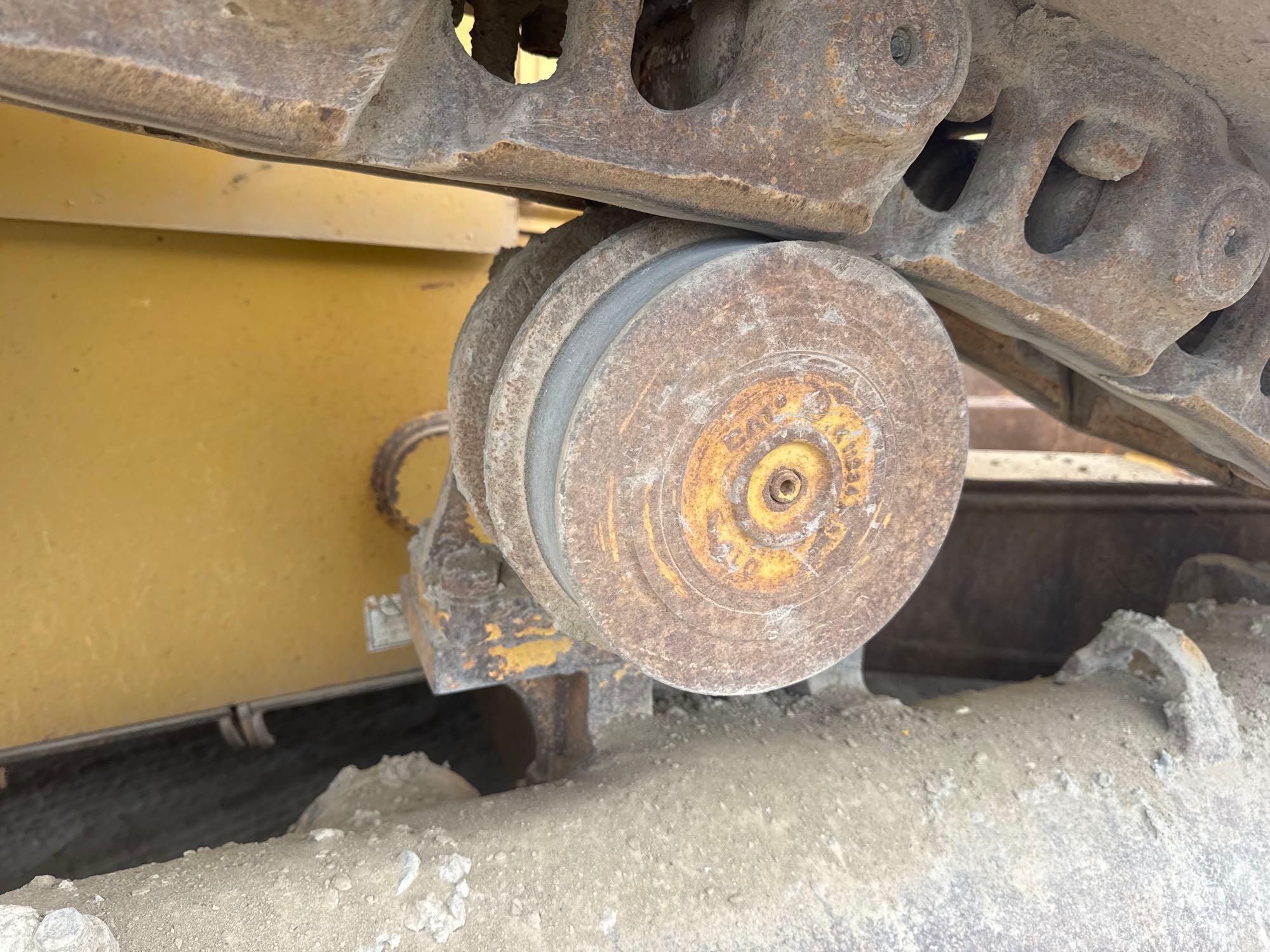2015 Caterpillar D6T LGP