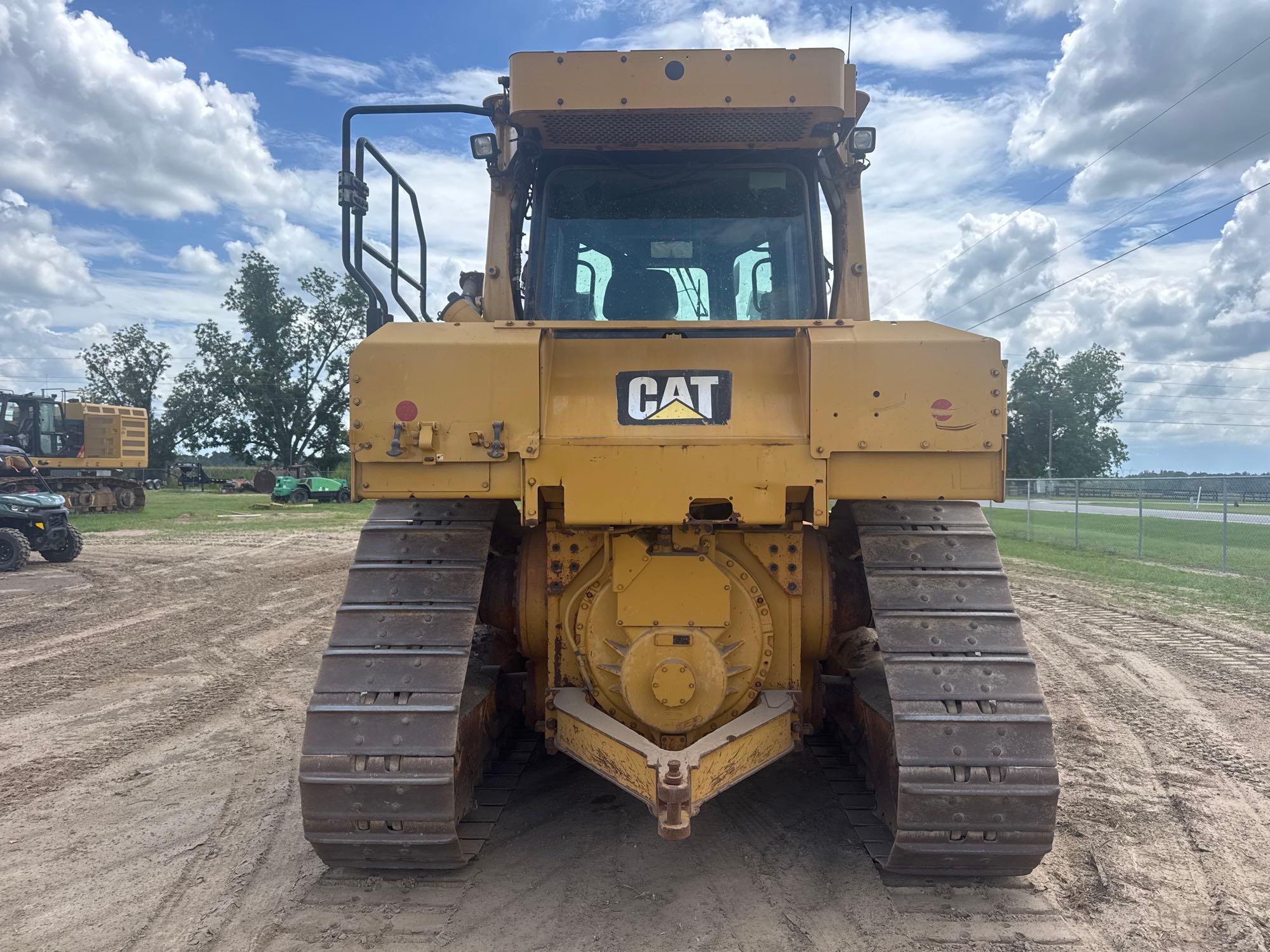 2015 Caterpillar D6T LGP