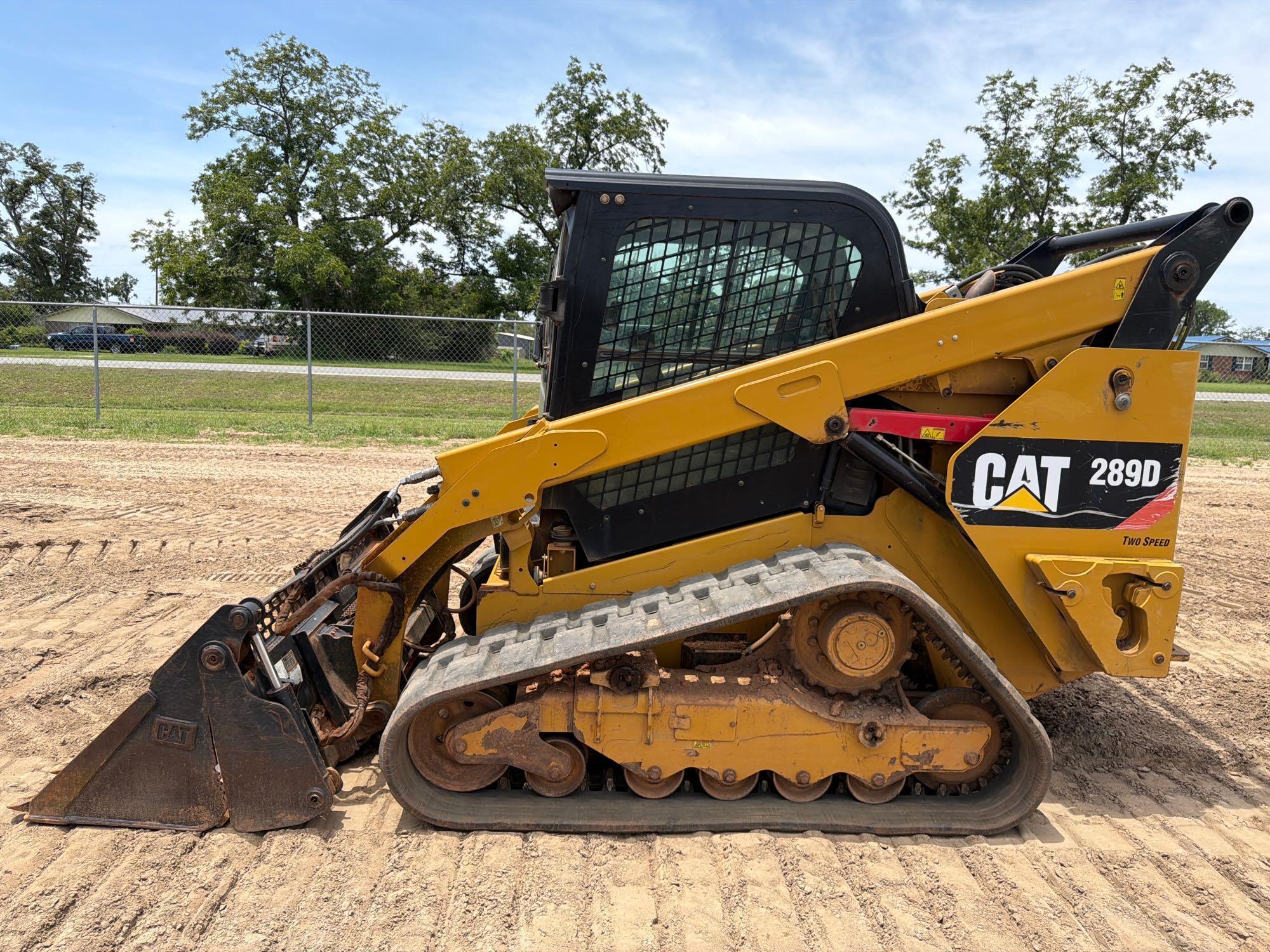 Photo of a  Caterpillar 289D