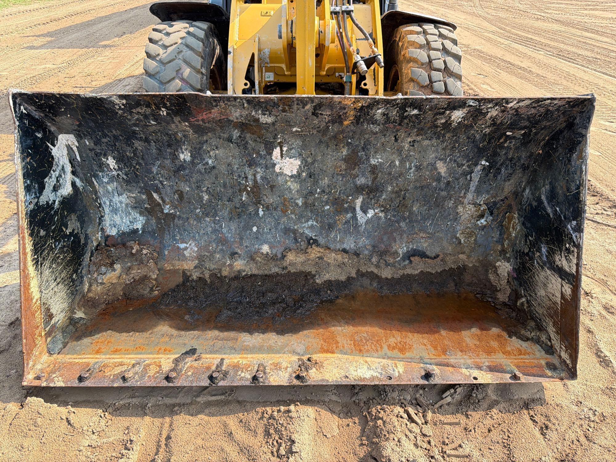 2020 Caterpillar 906