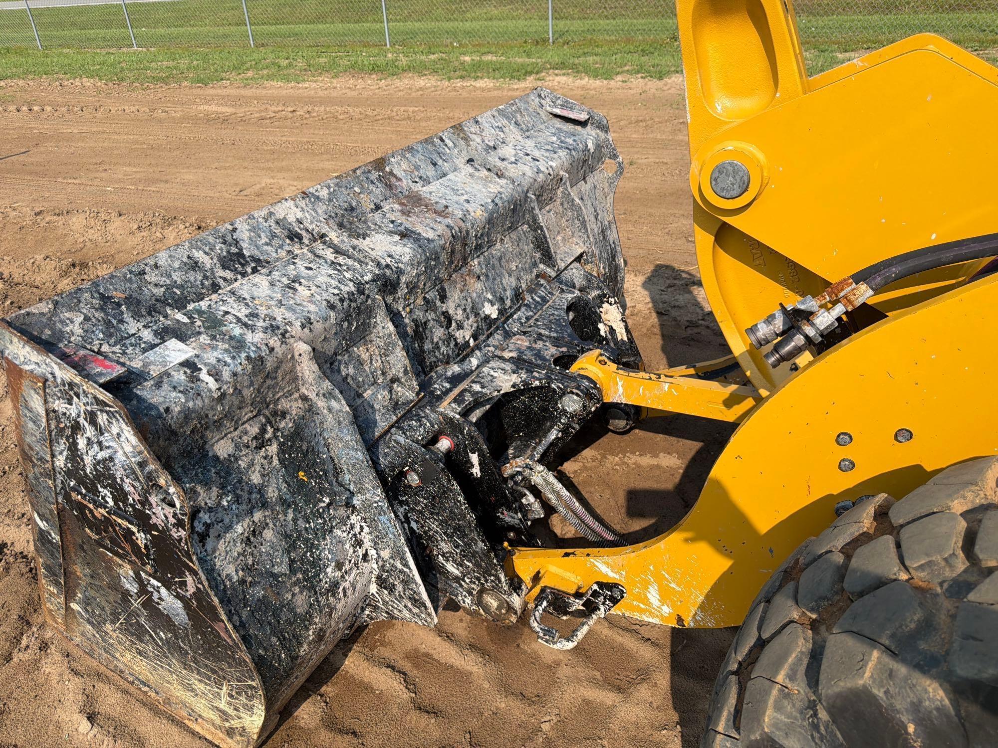 2020 Caterpillar 906