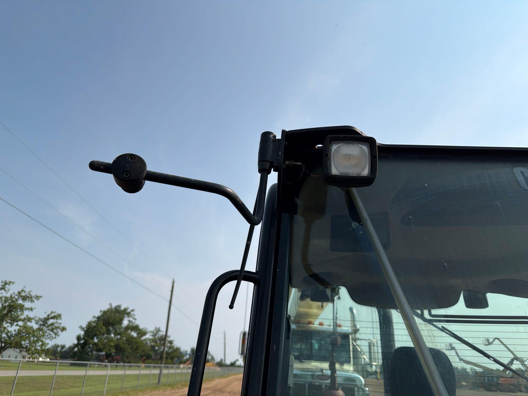 2020 Caterpillar 906