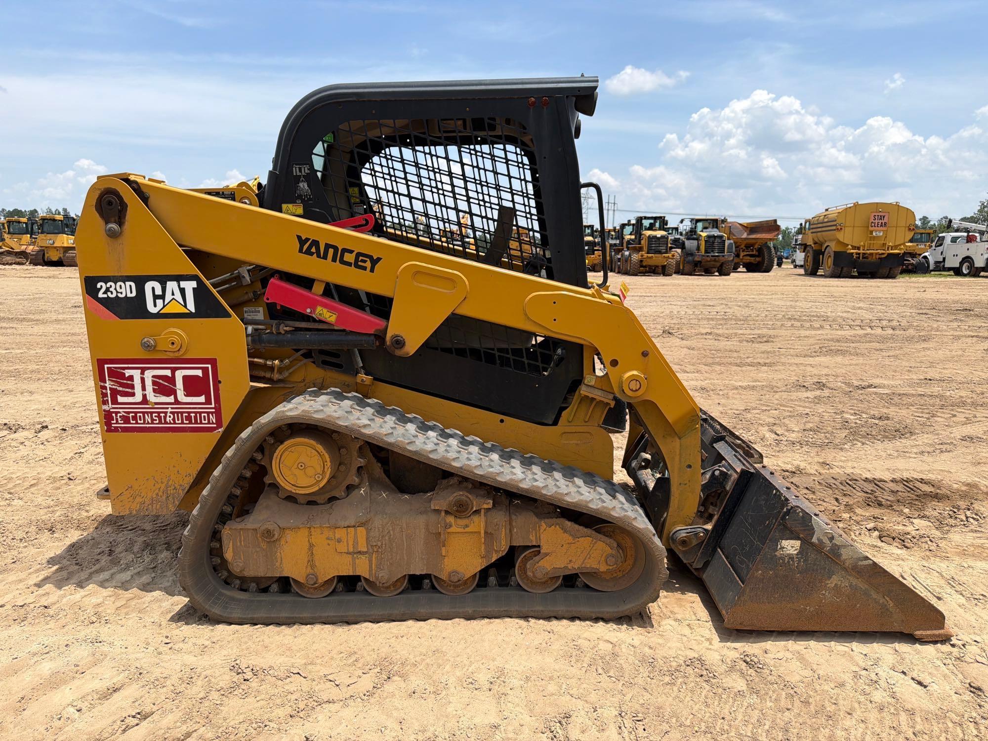 2018 Caterpillar 239D