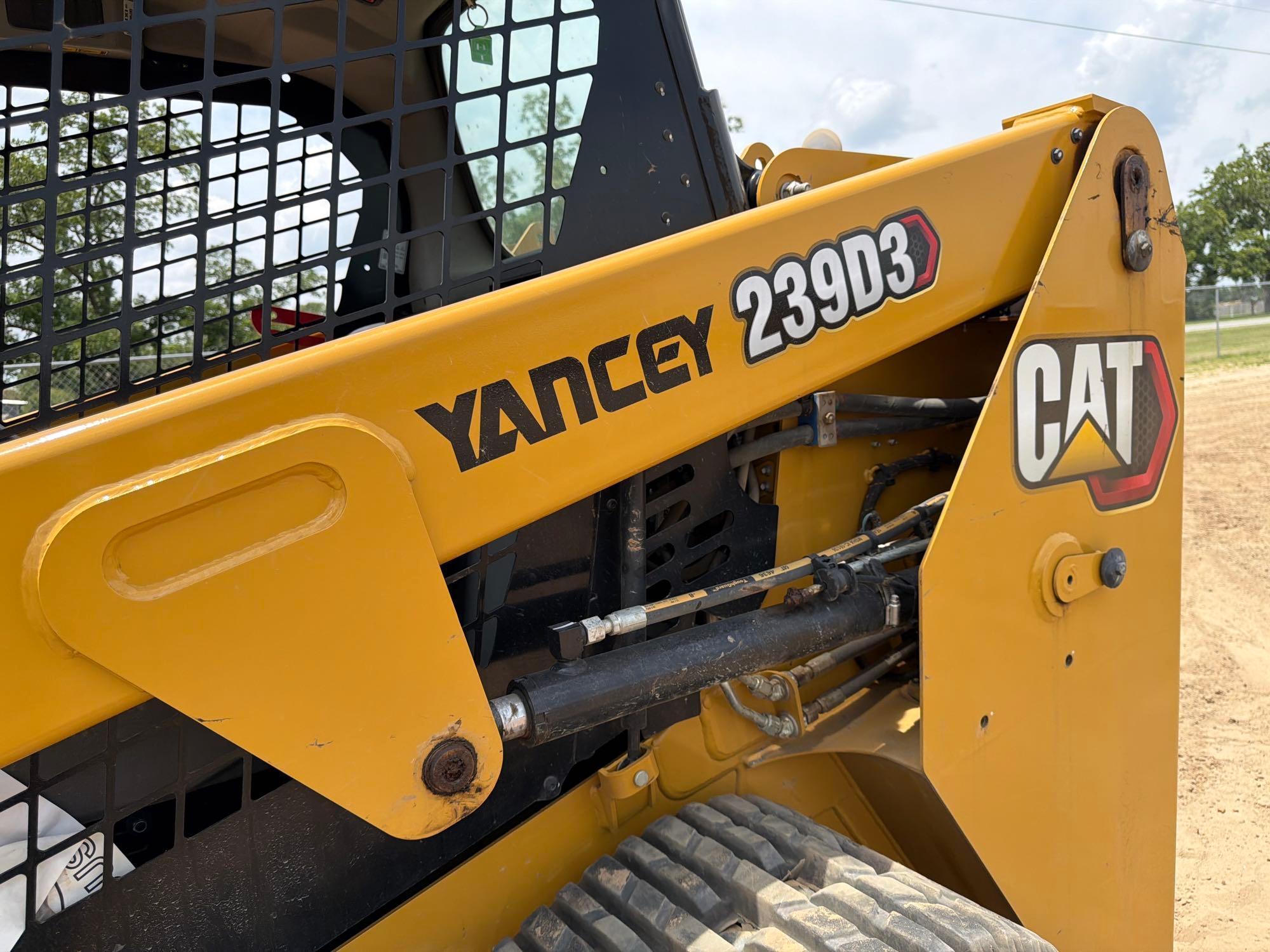 2025 Caterpillar 239D