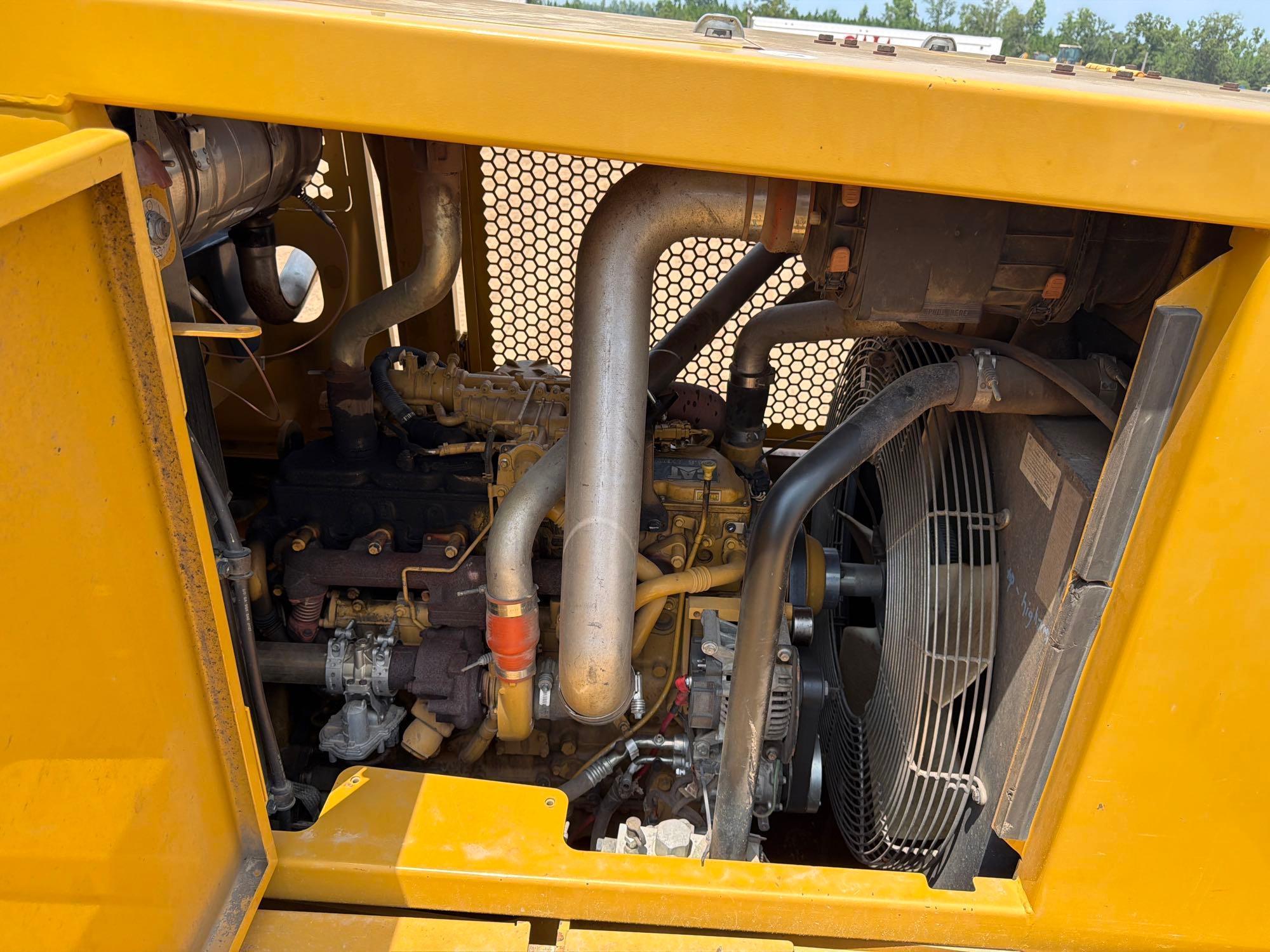 2015 Caterpillar 559