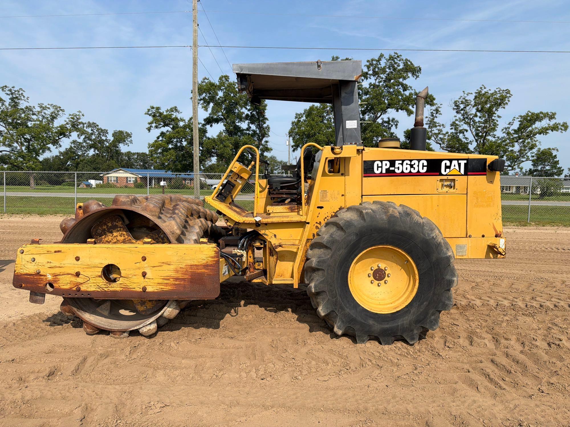  Caterpillar CP-563C