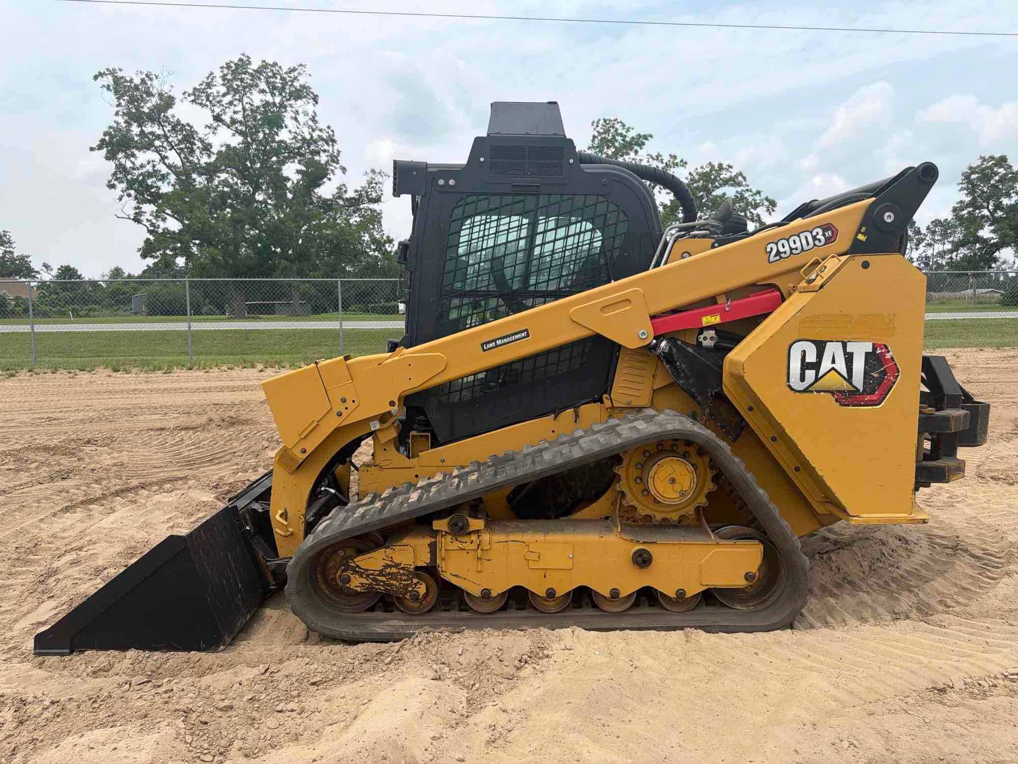 Photo of a  Caterpillar 299D