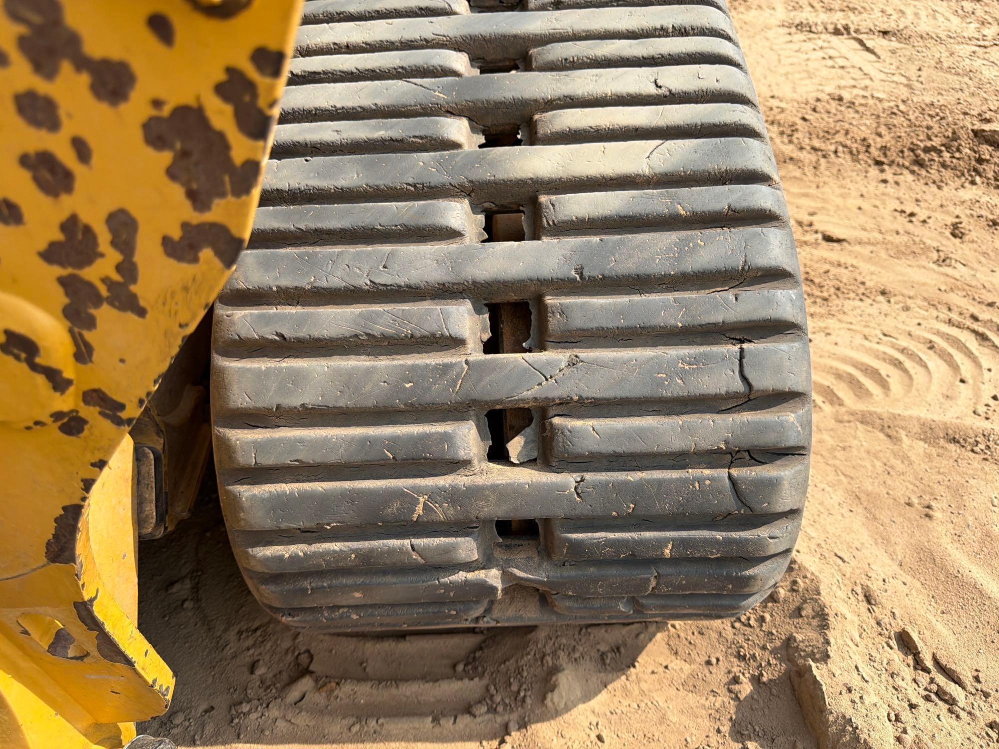 2025 Caterpillar 265