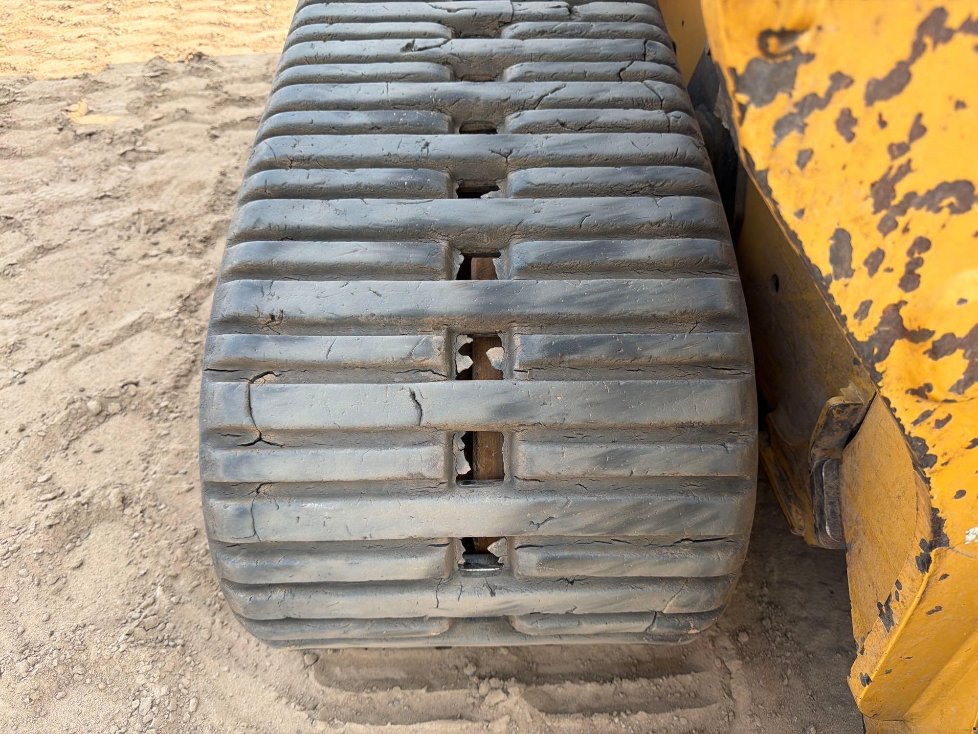2025 Caterpillar 265