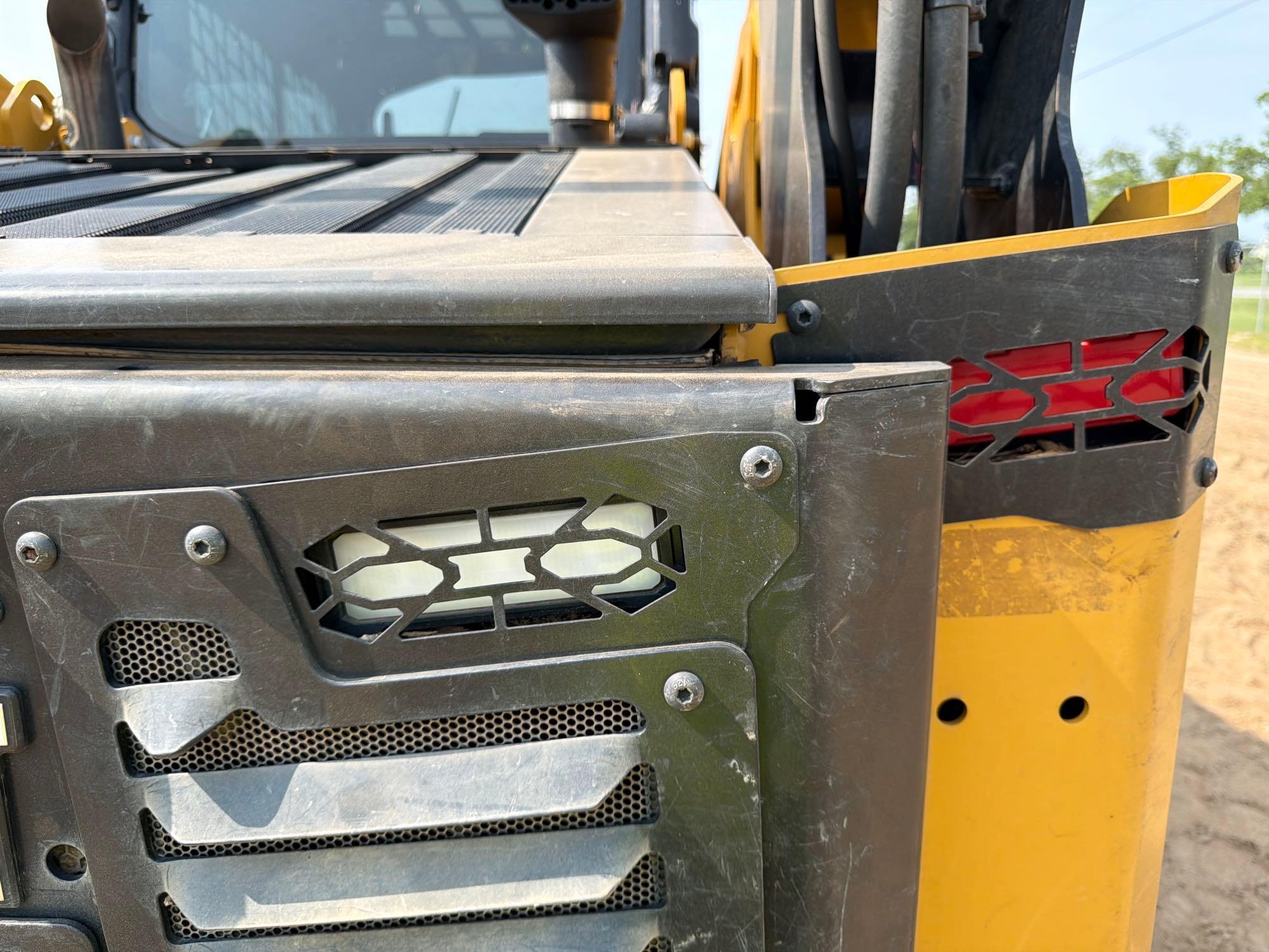 2025 Caterpillar 265
