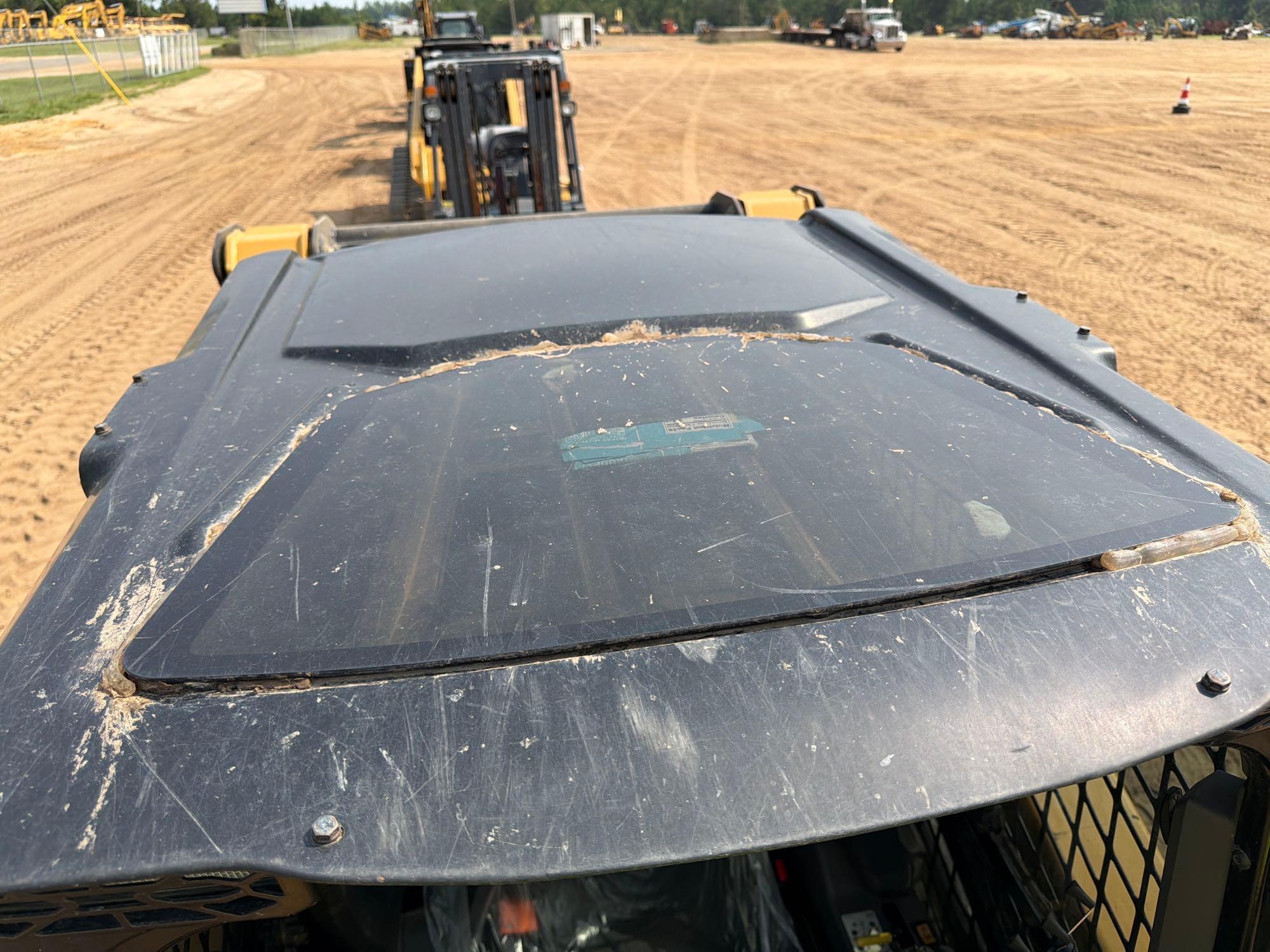2025 Caterpillar 265