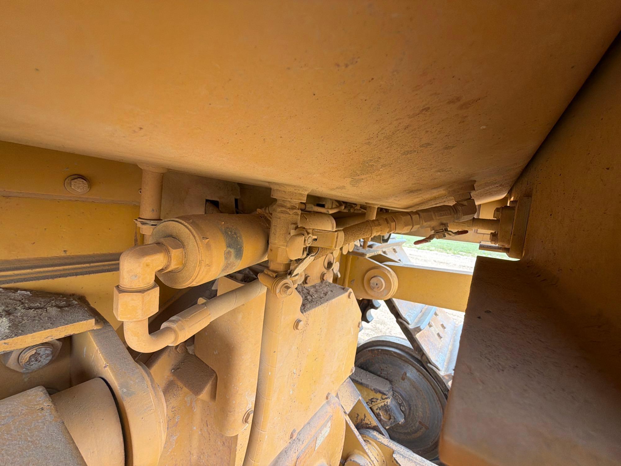 2014 Caterpillar D6T