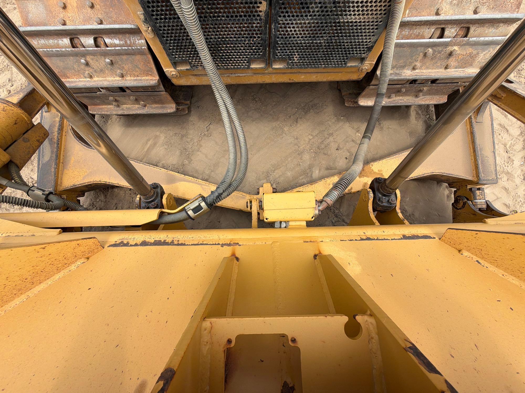 2014 Caterpillar D6T