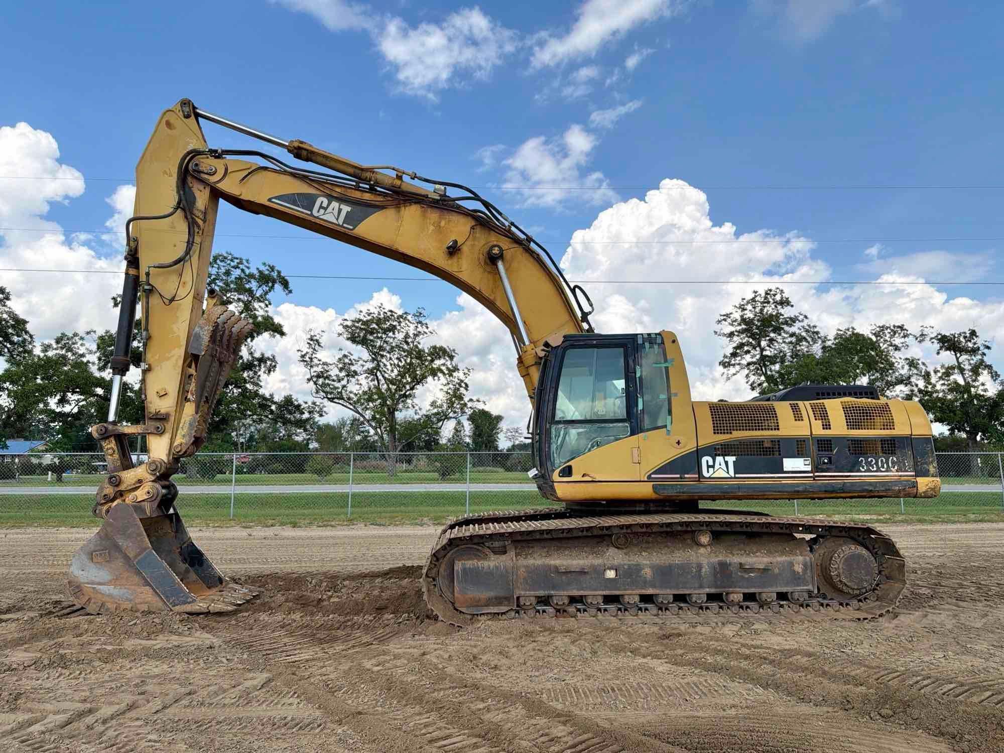 2003 Caterpillar 330C L