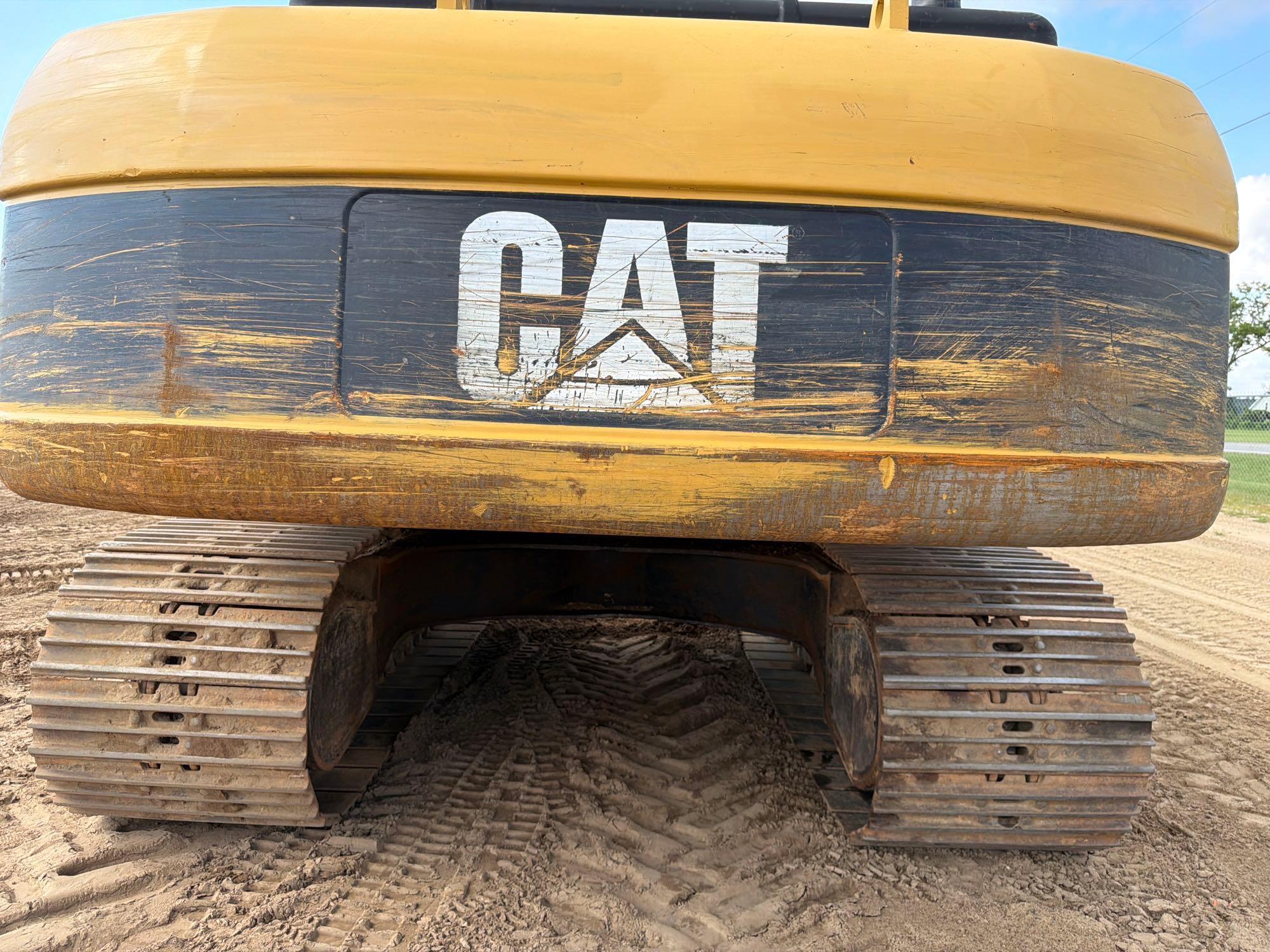 2003 Caterpillar 330C L