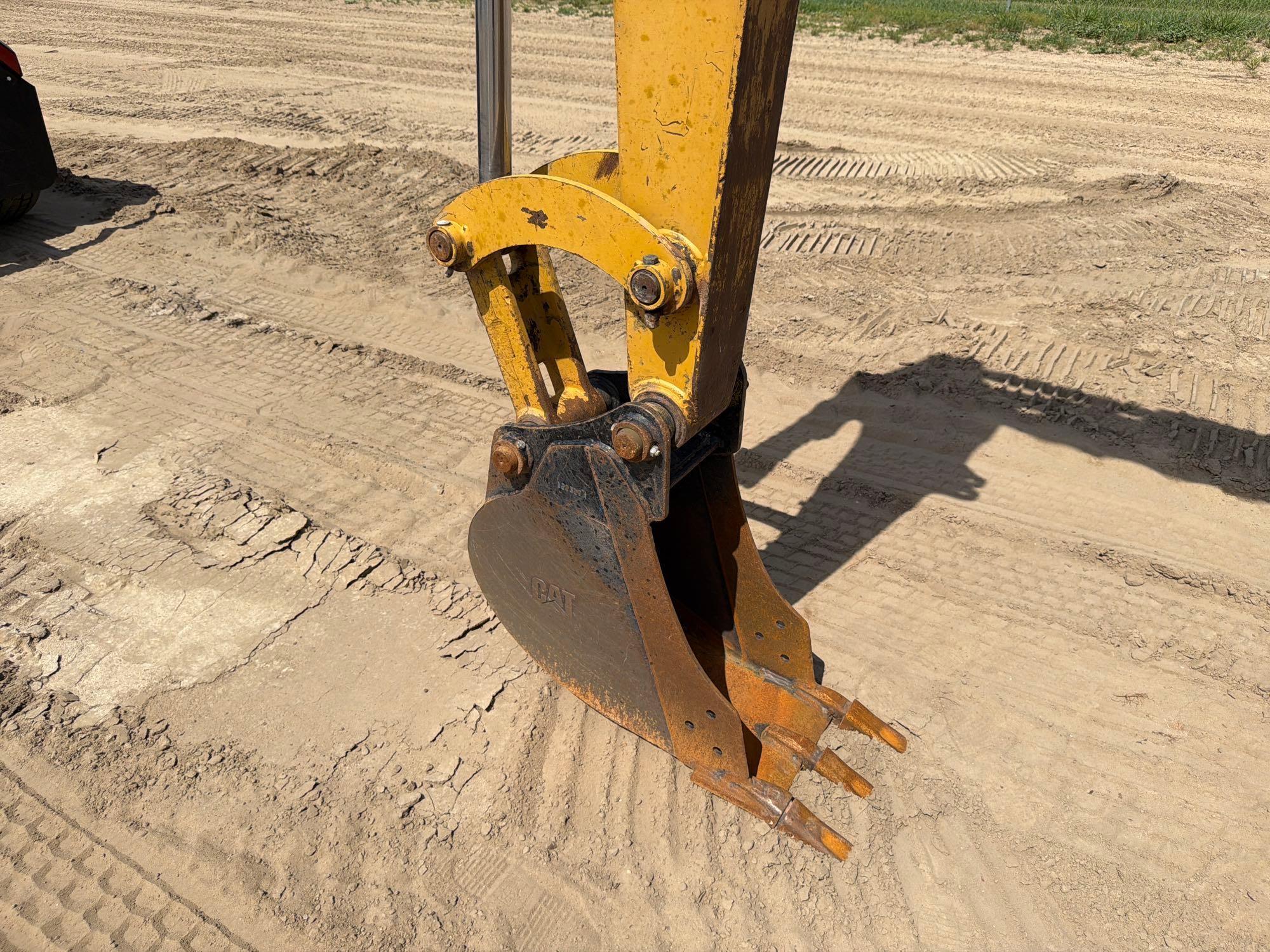 2018 Caterpillar 305.5E2CR