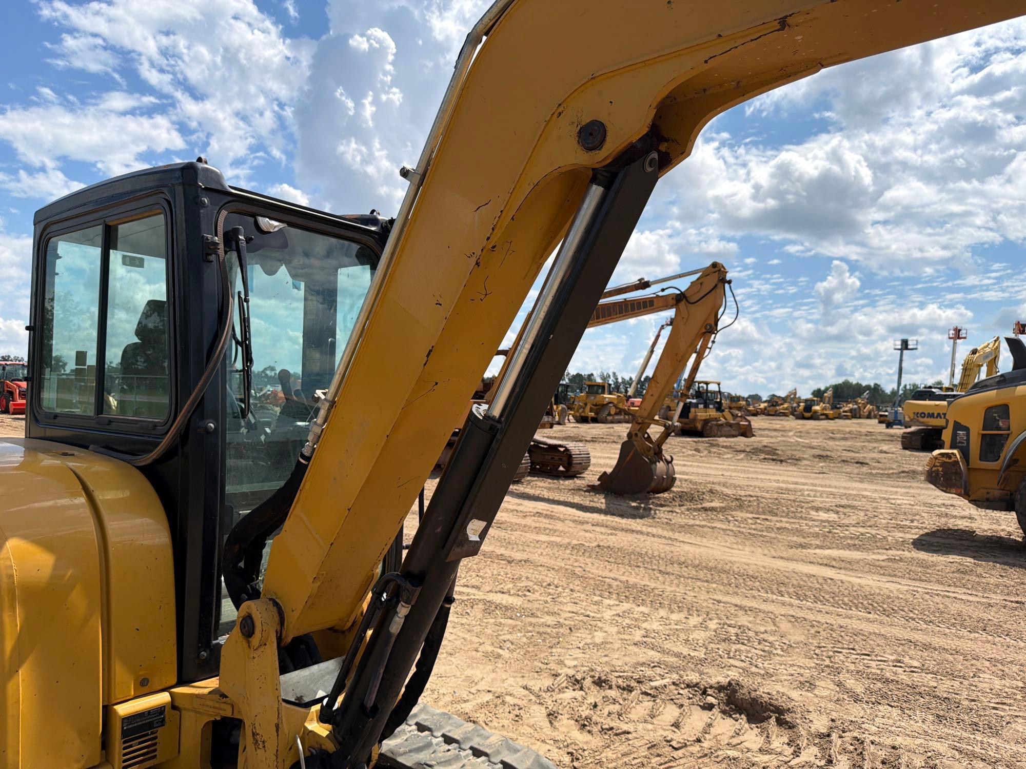 2018 Caterpillar 305.5E2CR