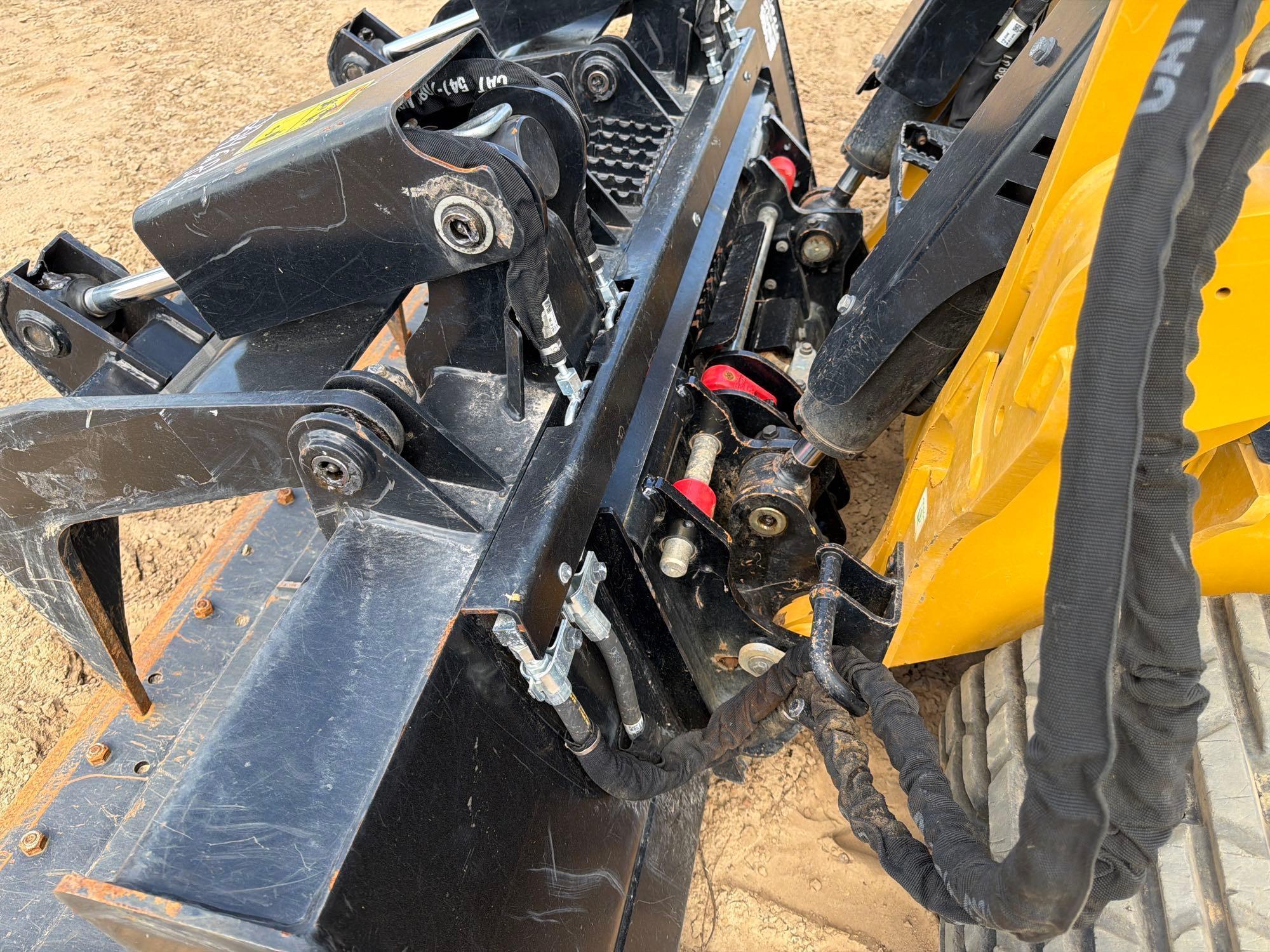 2025 Caterpillar 255