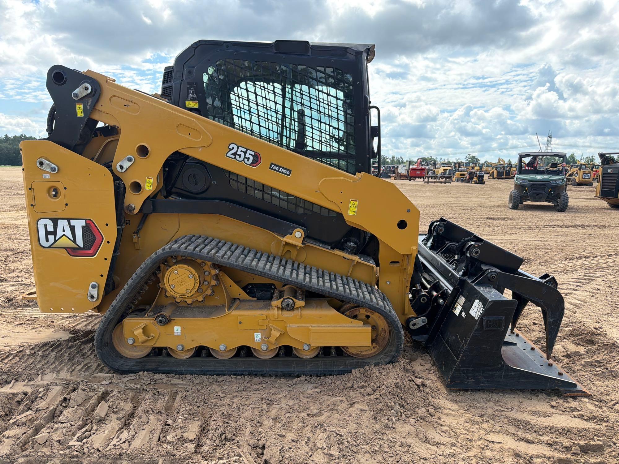 2025 Caterpillar 255