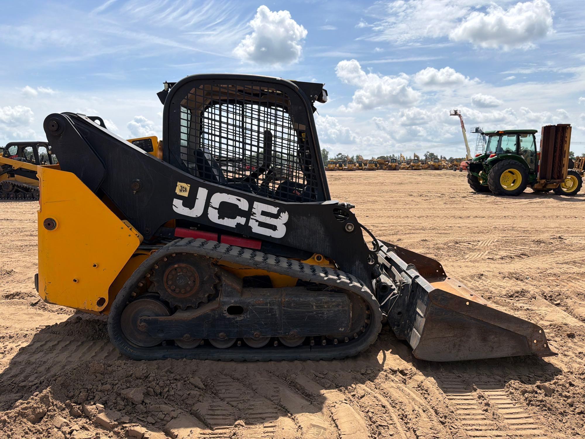 JCB 215-T