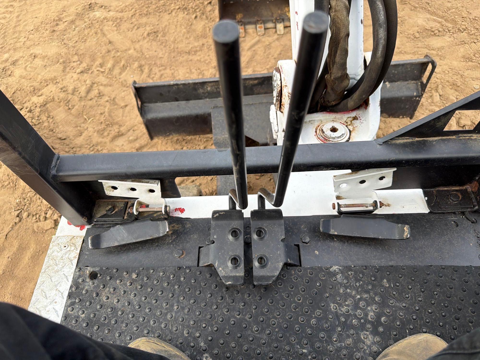 1998 Bobcat 325