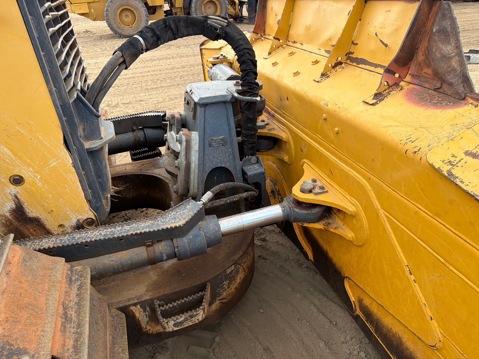 2019 John Deere 750K LGP